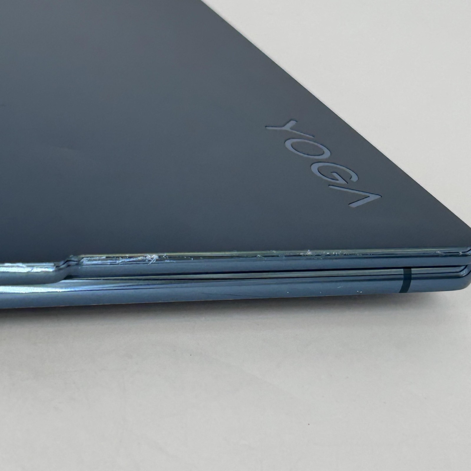 Lenovo Yoga Book 9i 13.3 Blue QHD+ TOUCH 1.7 GHz i7-1355U 16GB 512GB SSD Good
