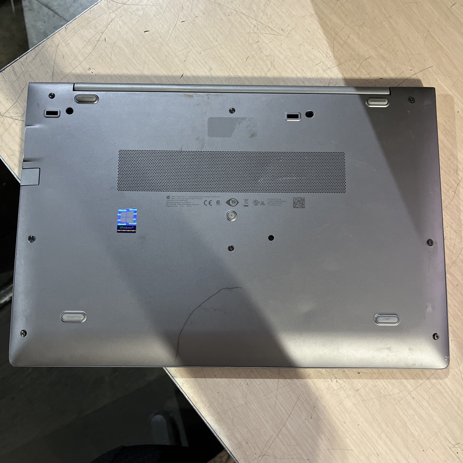 HP ZBOOK 15U G6 INTEL CORE I7-8565U 1.80GHZ 8GB RAM NO HD