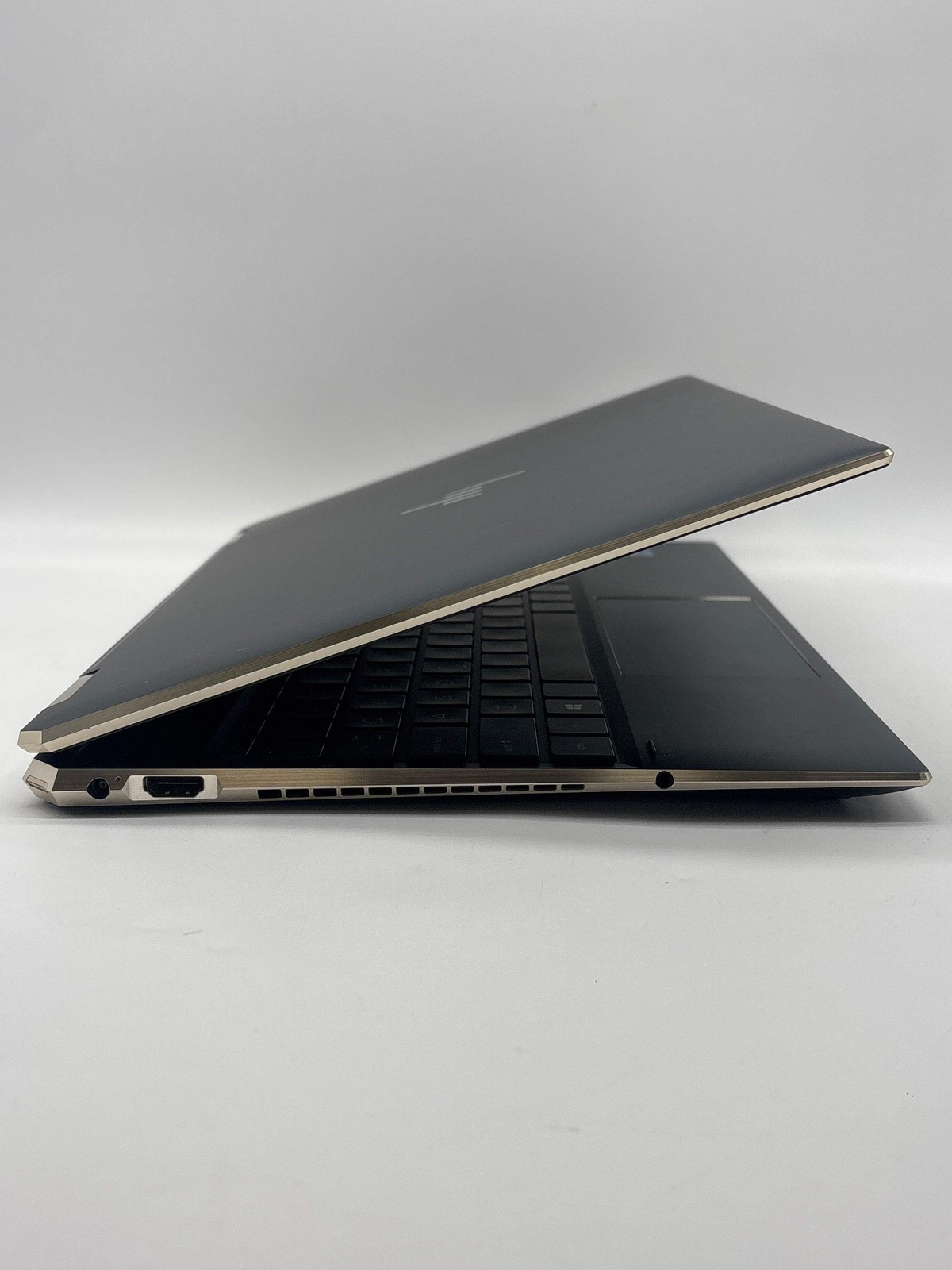 HP Spectre x360 15t-eb100 2-in-1 i7-1165G7 16GB RAM 256GB SSD Used
