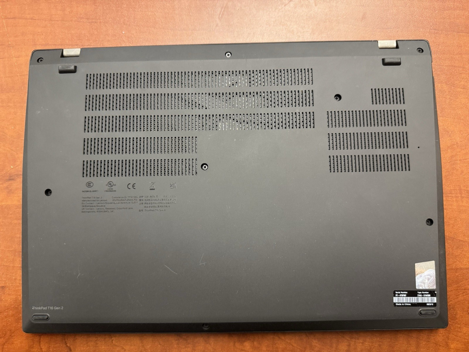 Lenovo ThinkPad T16 Gen 2 Laptop AMD i7-1365U 16GB No SSD