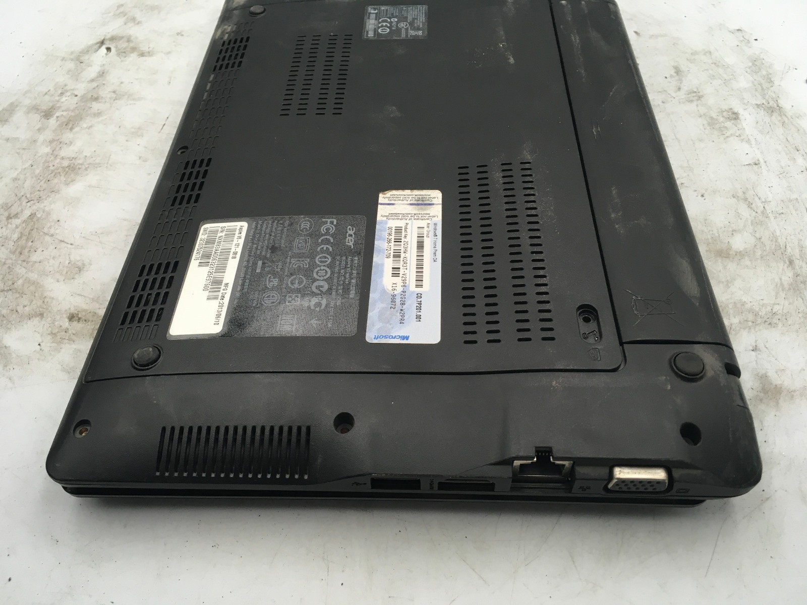 ACER ASPIRE V5 121 – FOR PARTS/NO POWER – AMD C70 – 2GB RAM – 11″ -READ DESC- BB