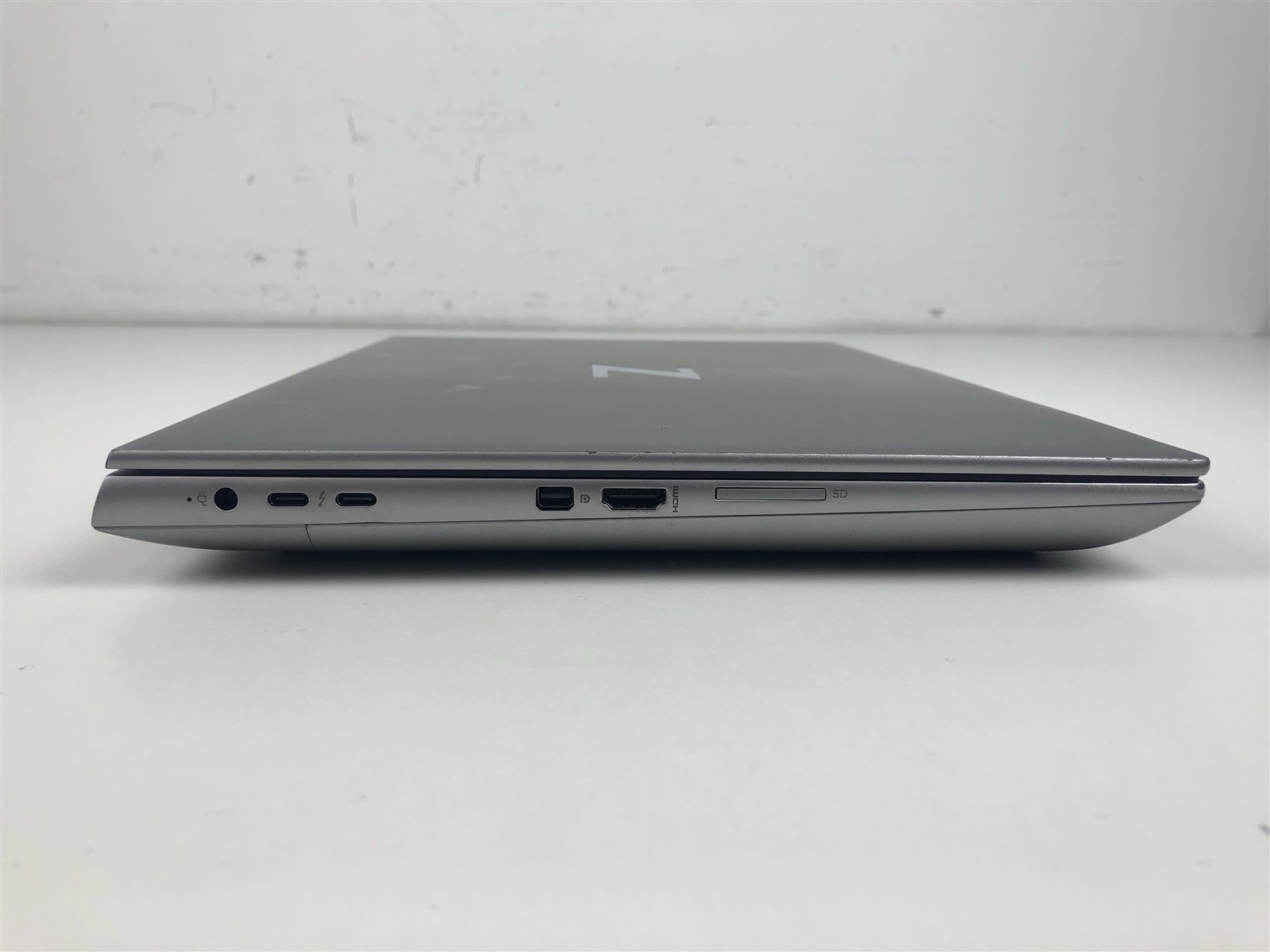 HP ZBook Fury 16 G9: Intel Core i7-12850HX 2.1GHz – 32GB – 1TB – RTX A3000