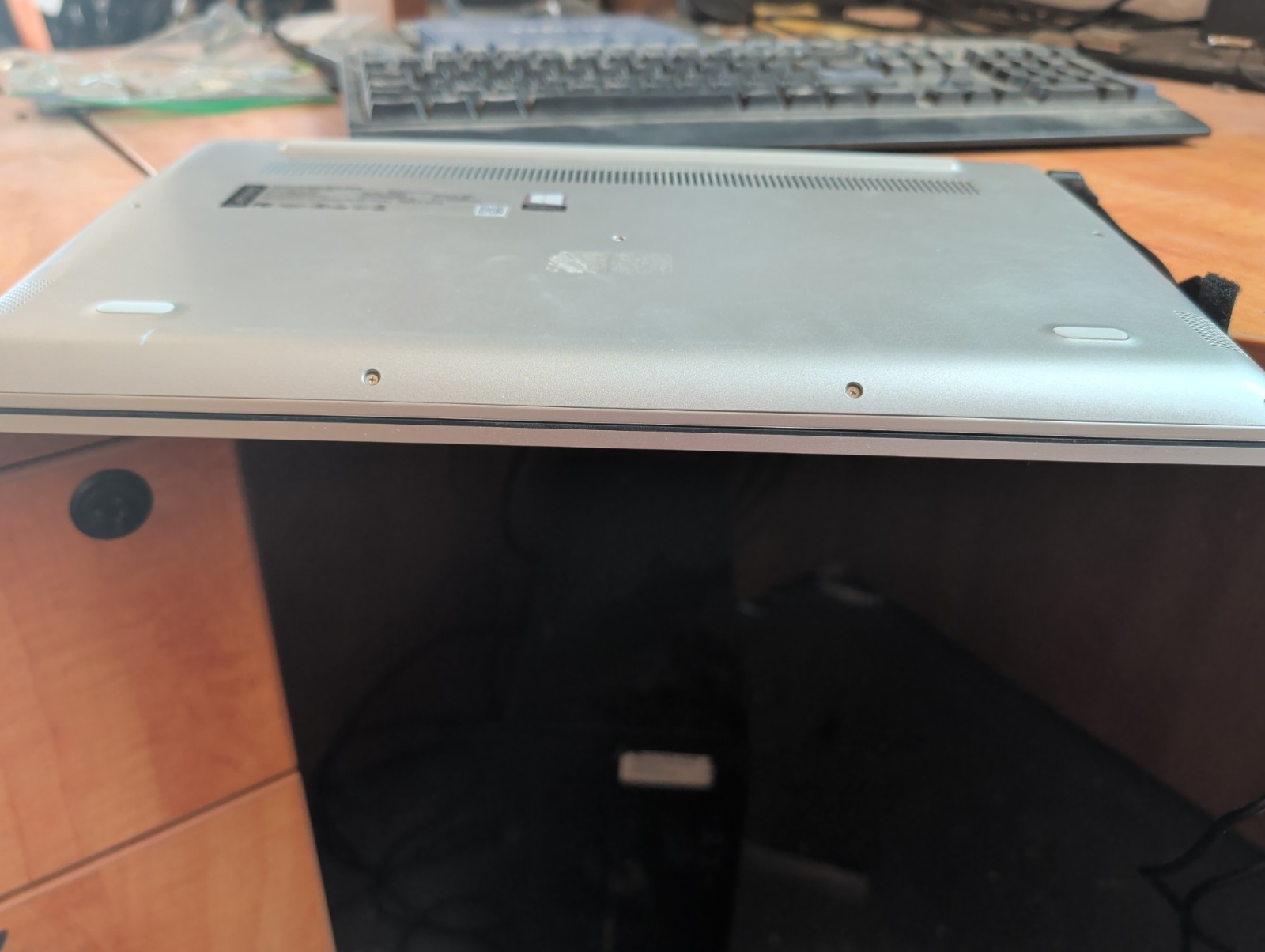 Lenovo IdeaPad 330s 15-IKB i3-8130U, 6GB, 1 TB HDD, Win 11 Home, W/ Charger