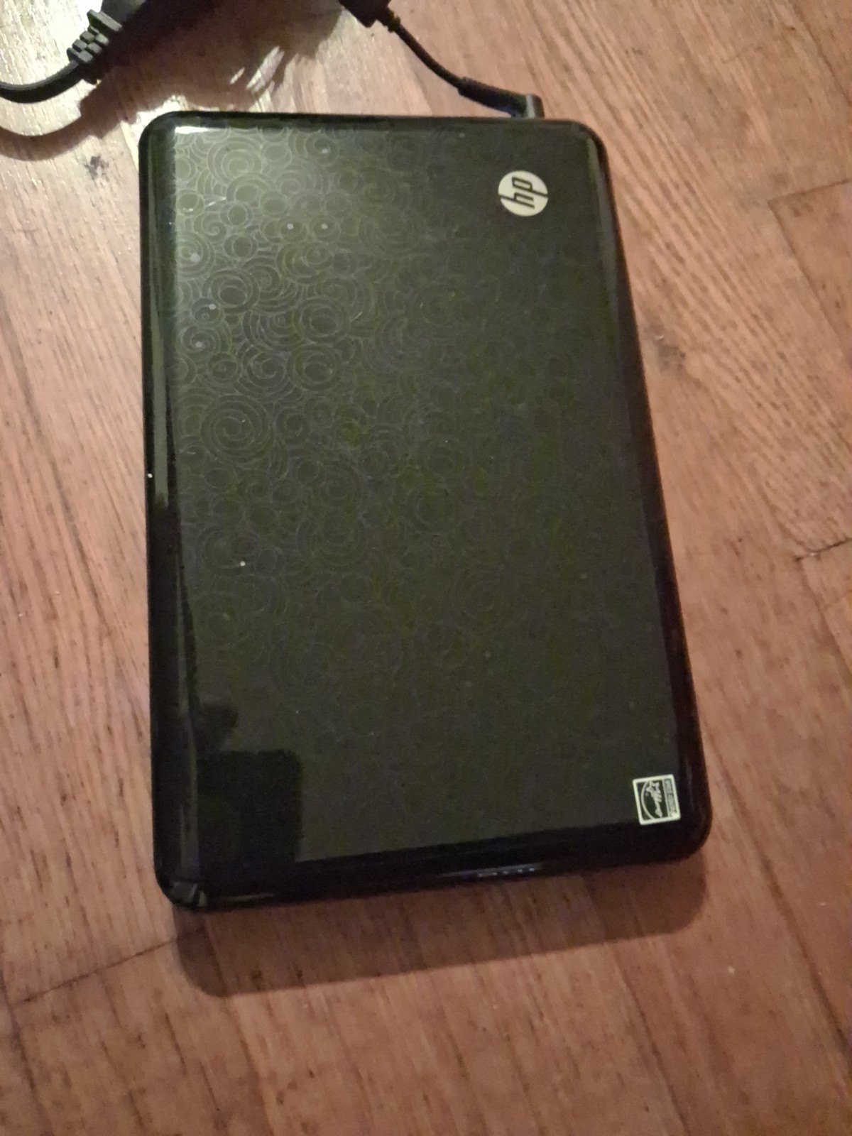 10.1” HP MINI 1000 NOTEBOOK INTEL ATOM HD WIN 7 PRO W/CHARGER Software And Case