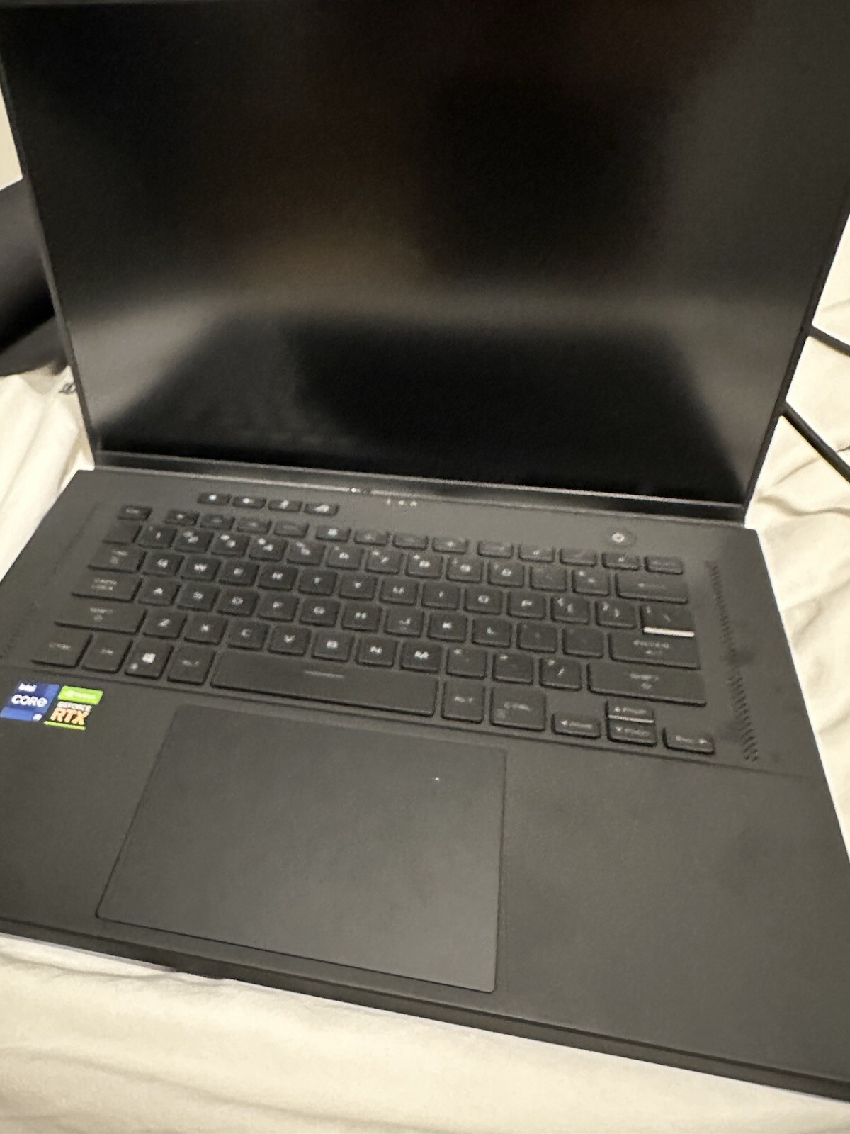 ASUS ROG Zephyrus M16 GU603H – 16″ – Core i9-11900H 2.5GHz 16GB 1TB SSD RTX3060