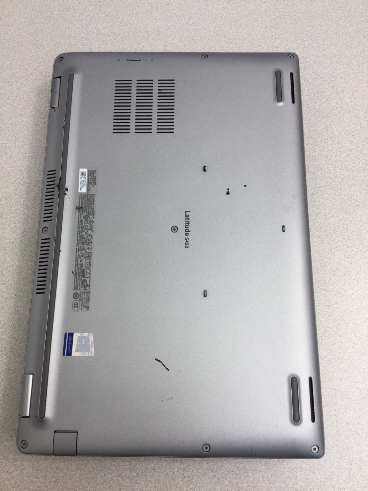 Dell Latitude 5420 14″ (256 GB SSD, Core i5-1145G7, 2.60 GHz,8GB RAM WIN 11 PRO