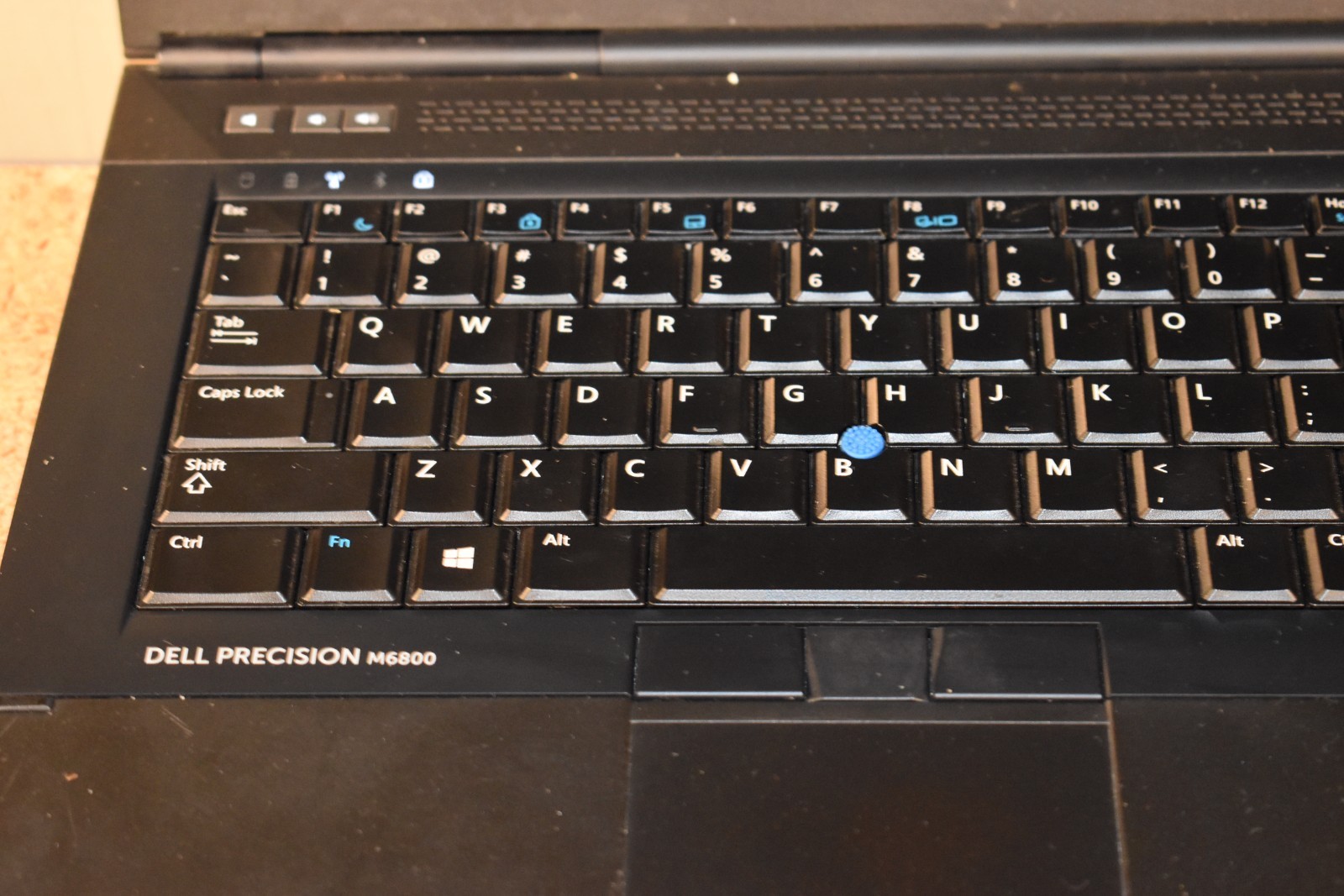 Dell Precision M6800 17″ Quad Core i5-4210M 500GB HDD Windows 7 32-bit DVD-RW
