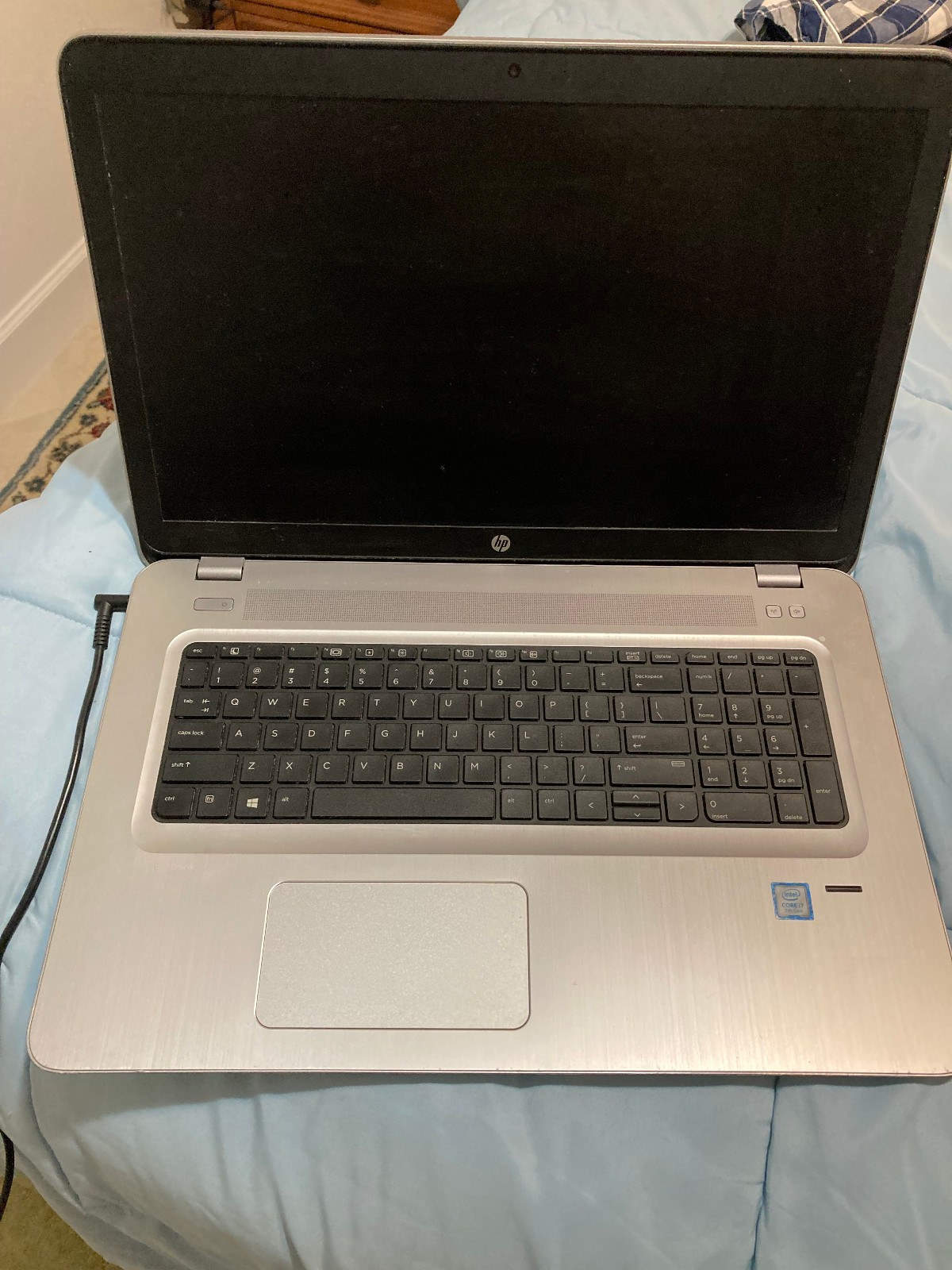 HP ProBook 470 G4 i7, 8GB 1TB DVDRW 17.3″ Parts/Repair no power