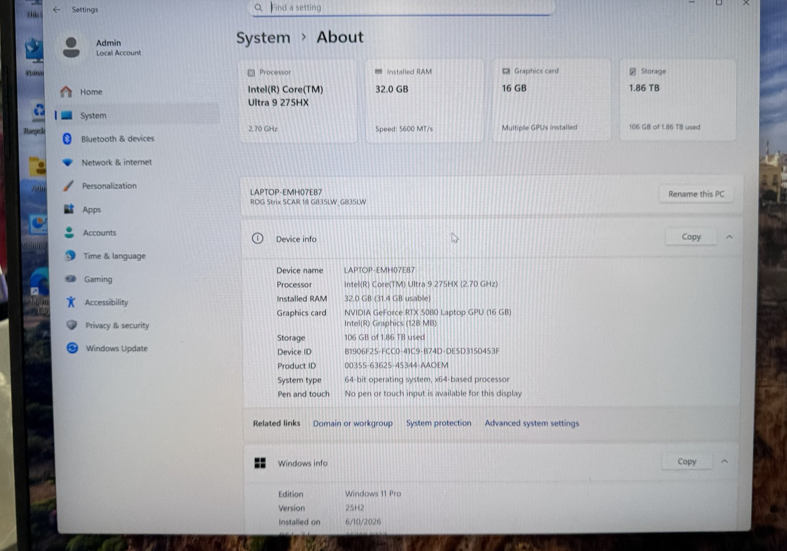 ASUS ROG STRIX SCAR G18 G835L INTEL ULTRA 9 5080 275HX, 32GB DDR5, 2TB SSD