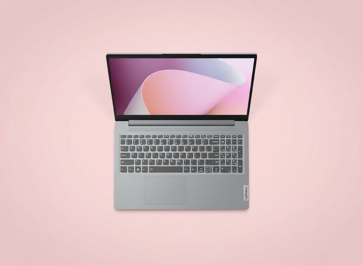 Lenovo IdeaPad Slim 3 15.6″ FHD Touch, AMD Ryzen 7-5825U, 16GB RAM, 512GB SSD