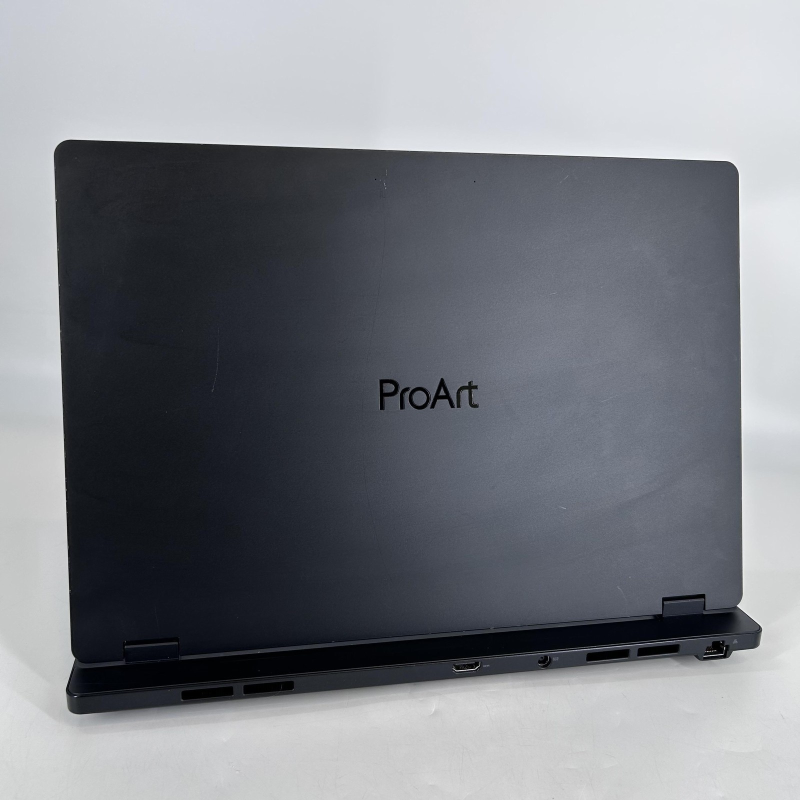 Asus ProArt Studiobook 16 QHD+ TOUCH 2.2 GHz i9-13980HX 16GB 1TB SSD RTX 4060