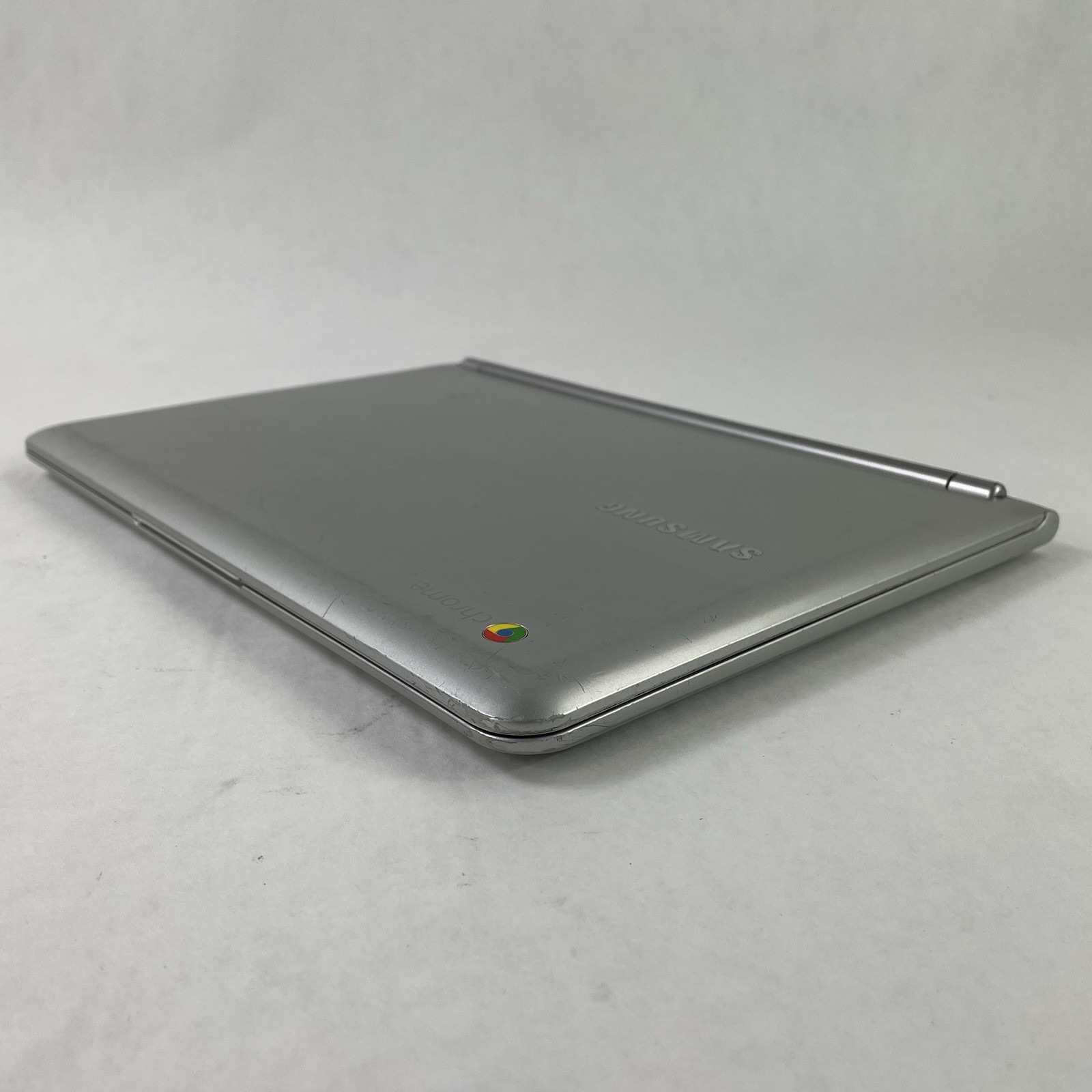 Samsung XE303C12 11.6″ ARM V7 rev4 2 GB RAM 16 GB Storage No AC