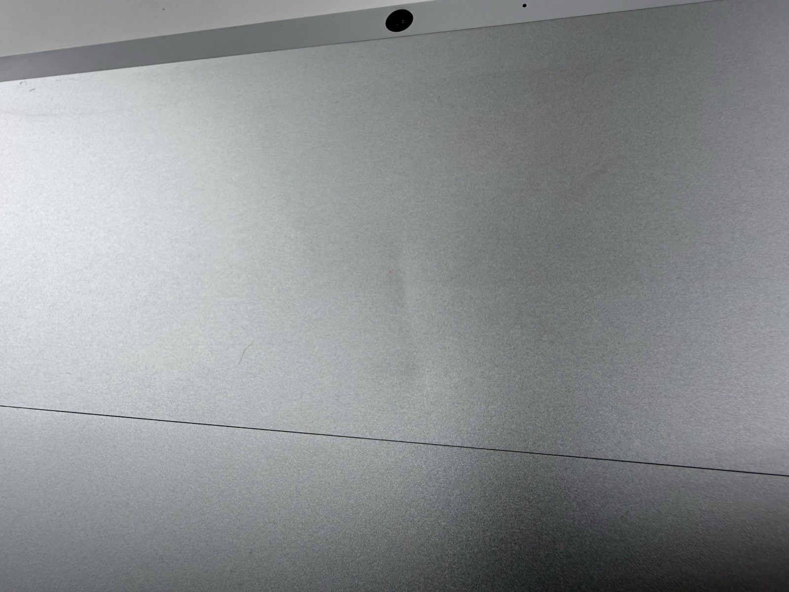 Microsoft Surface Pro 8 (1982) i5-1145G7 – 16GB RAM – 256GB 120Hz – Win 11 Pro