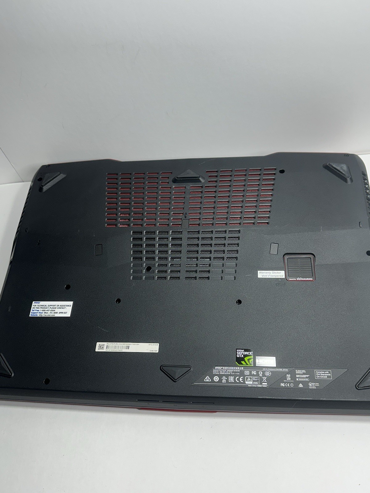 MSI GT83VR 6RE Titan SLI 18.4″ Gaming Laptop i7 64GB 512GB Dual GTX 1070