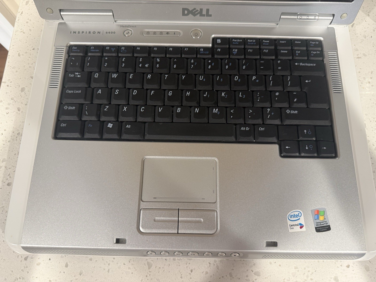 Dell Inspiron 6400 Laptop Intel Centrino 15.4″ Windows XP Media Center Wi-Fi DVD