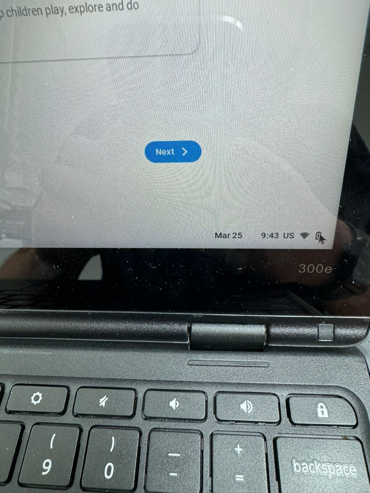 Lenovo 300e Touchscreen Chromebook 11.6″ 4GB 32gb SSD *SEE PHOTOS/DESCRIP.*
