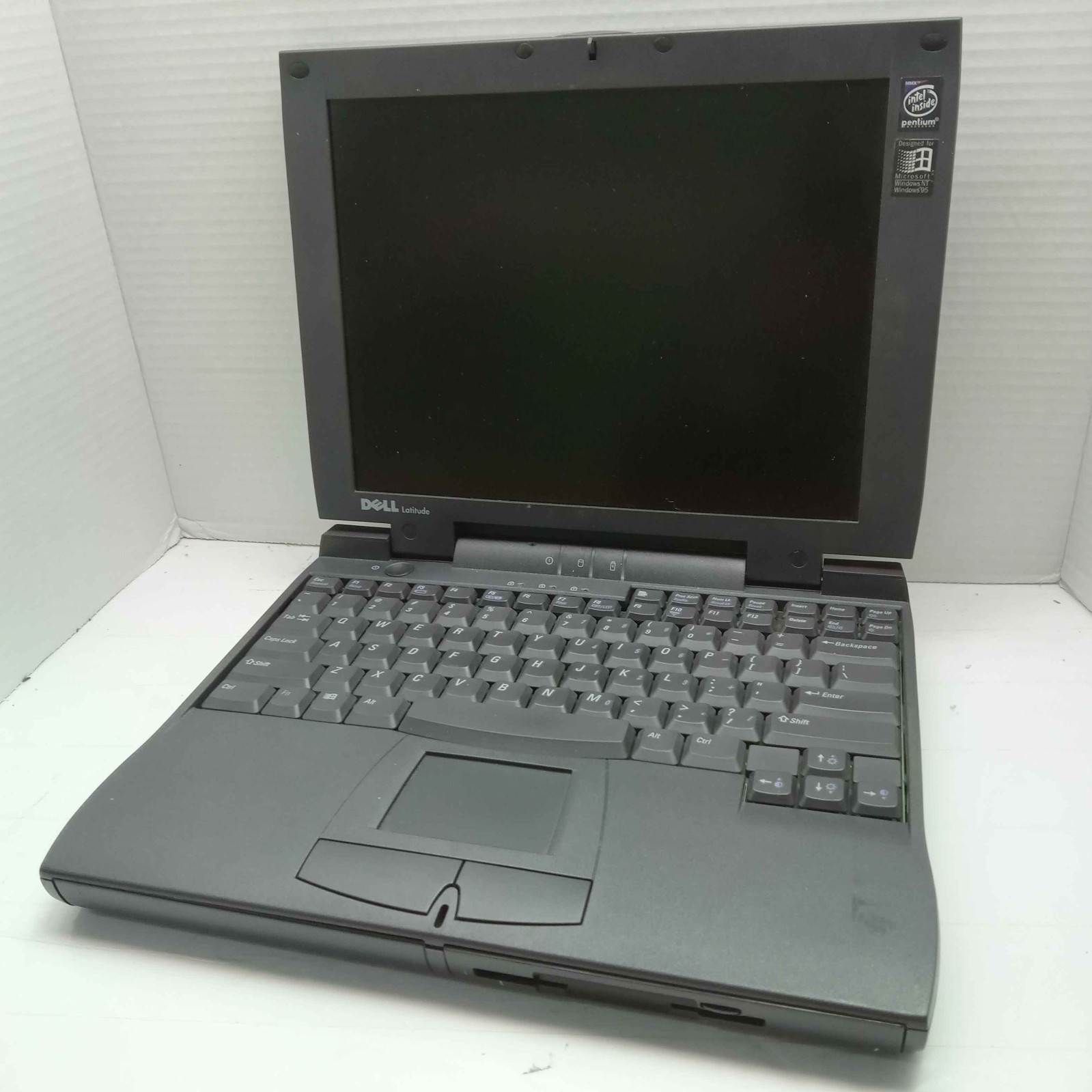 Dell Latitude CP-M200SD Vintage Laptop Pentium MMX No HDD – Untested READ ^
