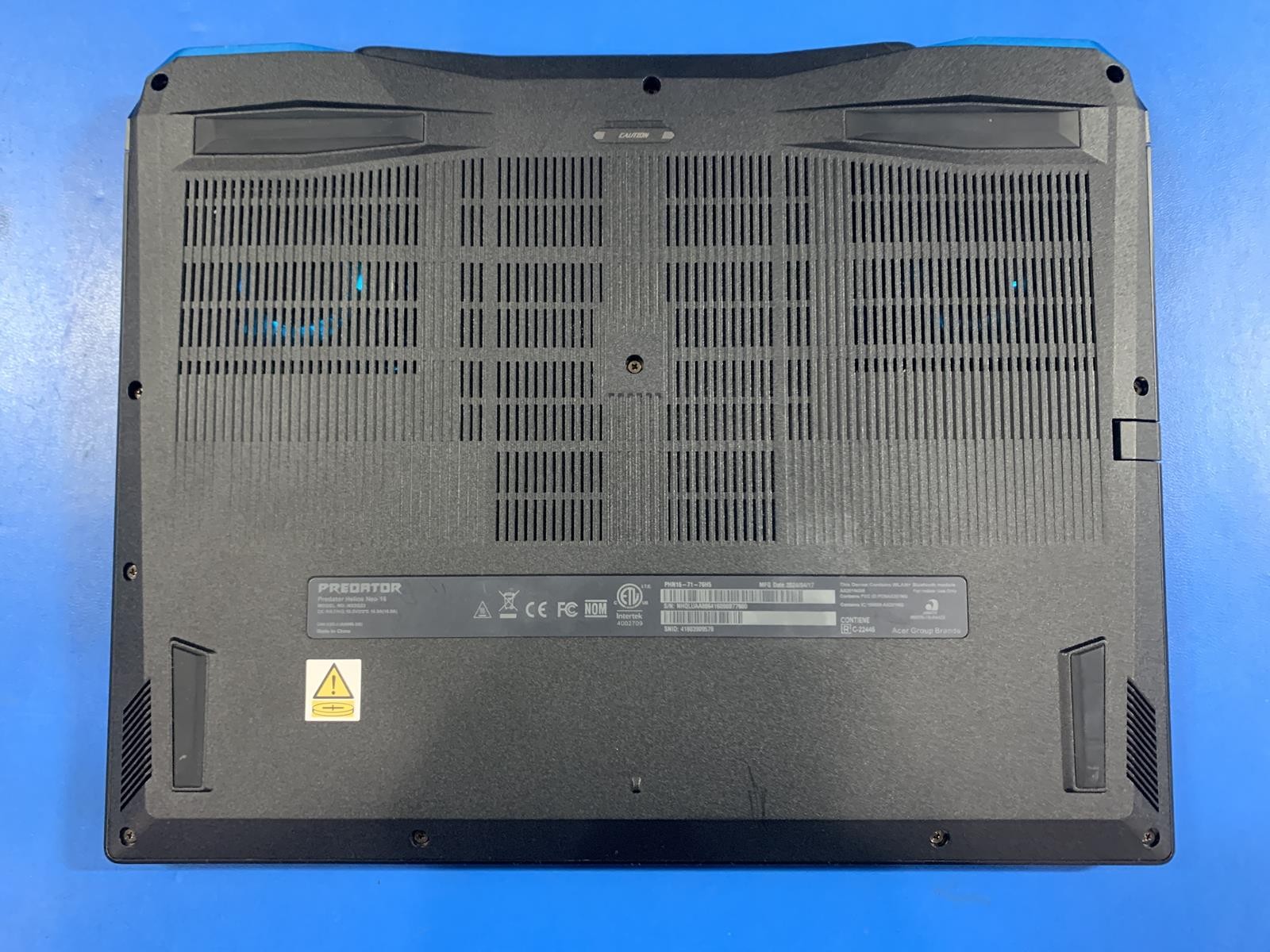 Acer Predator Helios Neo 16 Core i7 13650HX 2.80GHz 32GB 1TB NO OS PHN16-71-76H5
