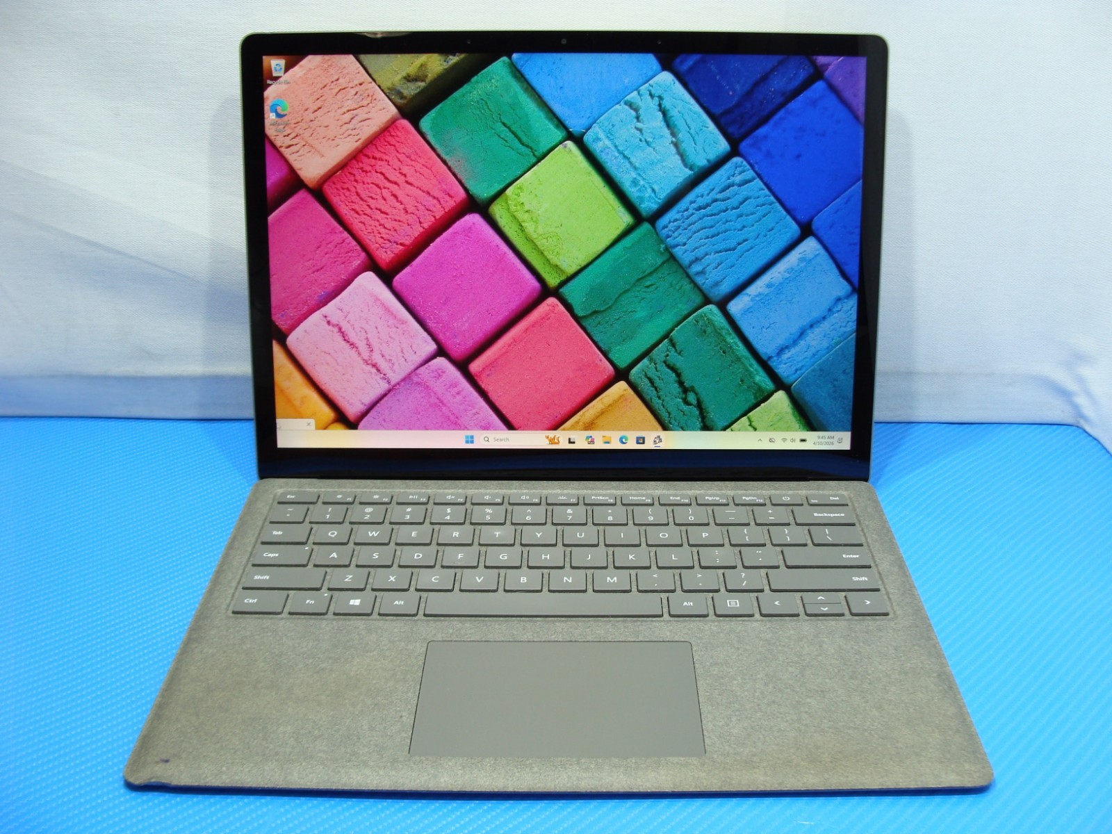 MS Surface Laptop 1769 13.5″ 2256×1504 TOUCH i7-7th 2.5GHz 8GB 256GB SSD W11P