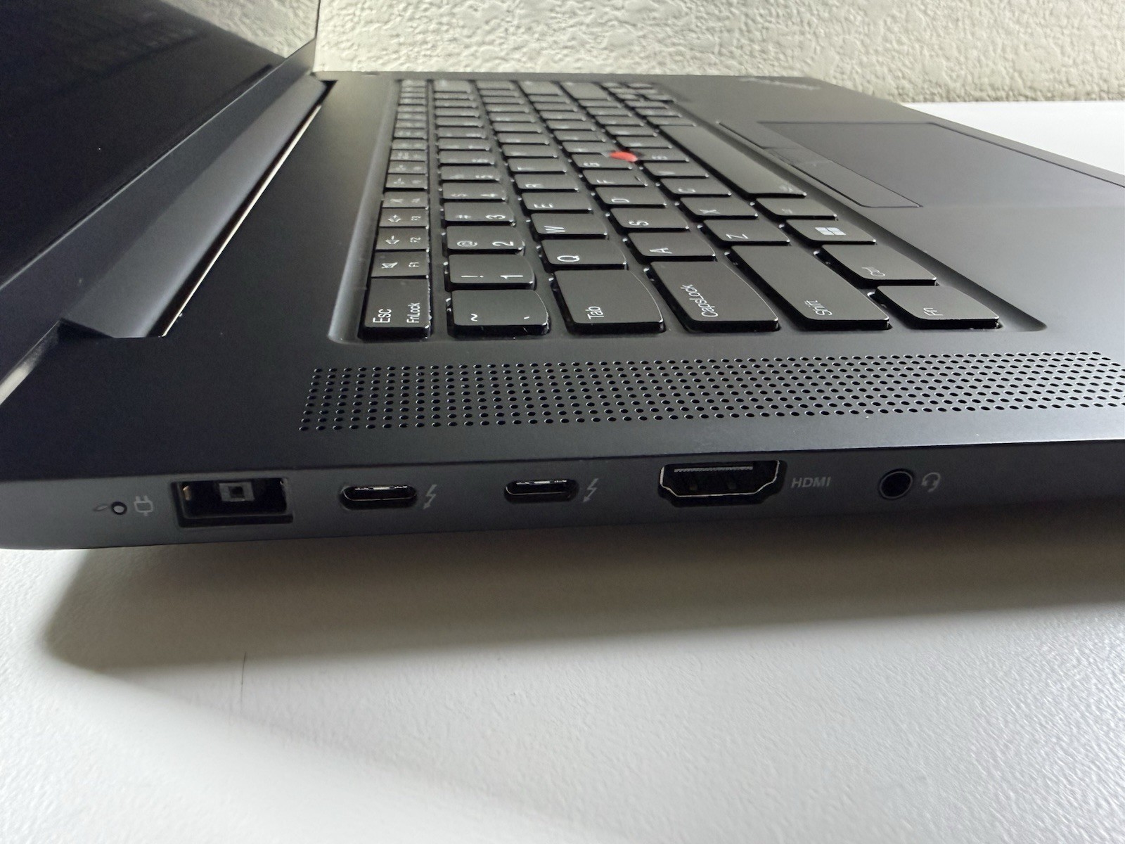 LENOVO THINKPAD P1 Gen 4 2K I7-11850H 512GB 16GB NVIDIA T1200 WIN11 NO BATTERY