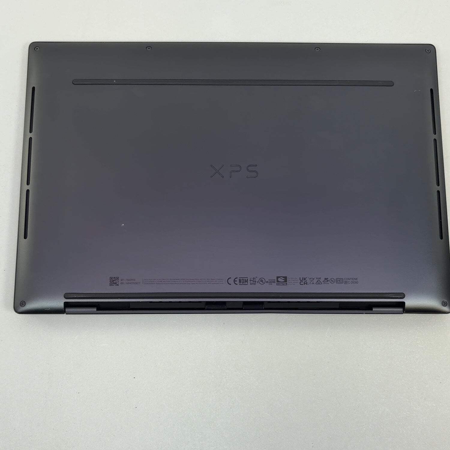 Dell XPS 9320 13.4″ Touchscreen i7-1360P 2.2GHz 32GB RAM 1TB SSD
