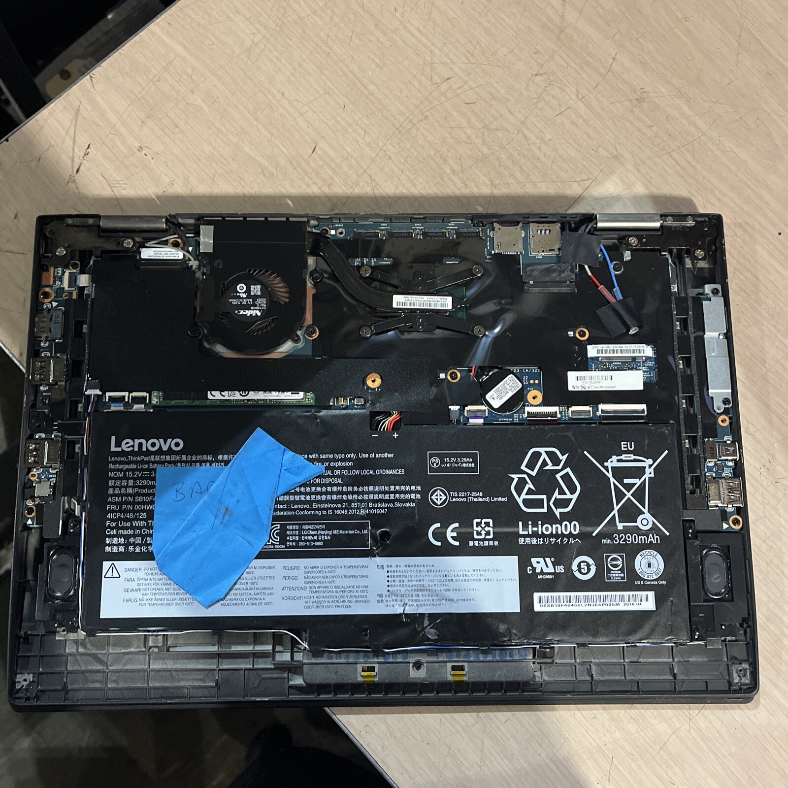 LENOVO THINKPAD X1 CARBON INTEL CORE I5-6300U 2.40GHZ 8GB RAM NO HD