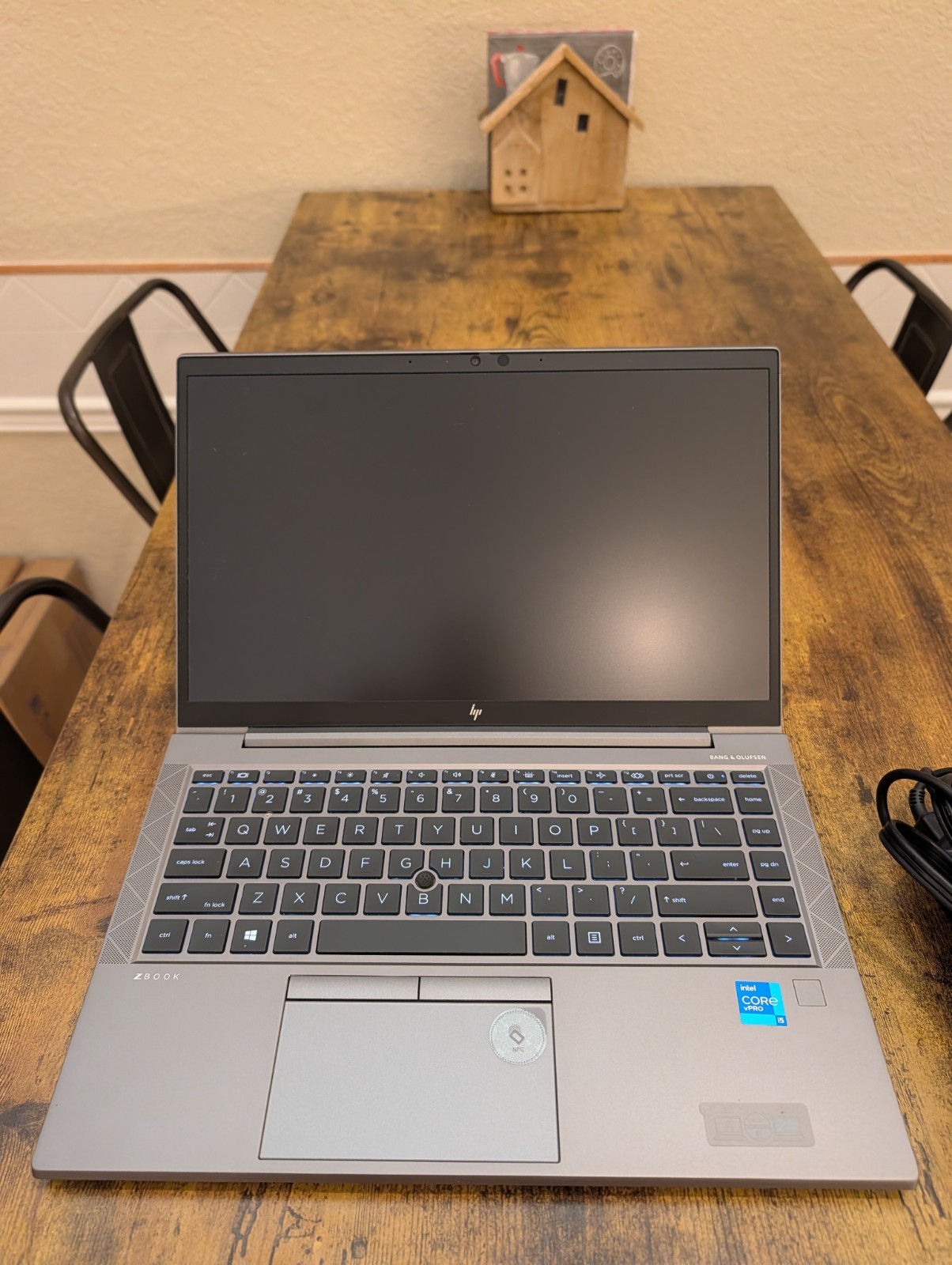 HP ZBook Firefly 14 G8 i5-1145G7 2.6GHz 16GB 256GB SSD 14″ Win 11 Pro Grade A