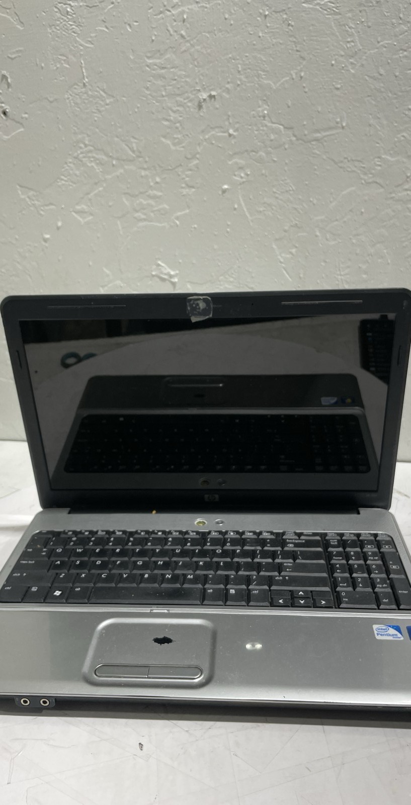 HP G60 549DX S/N 2CE941C1DT 15.6″ Laptop Black FOR PARTS