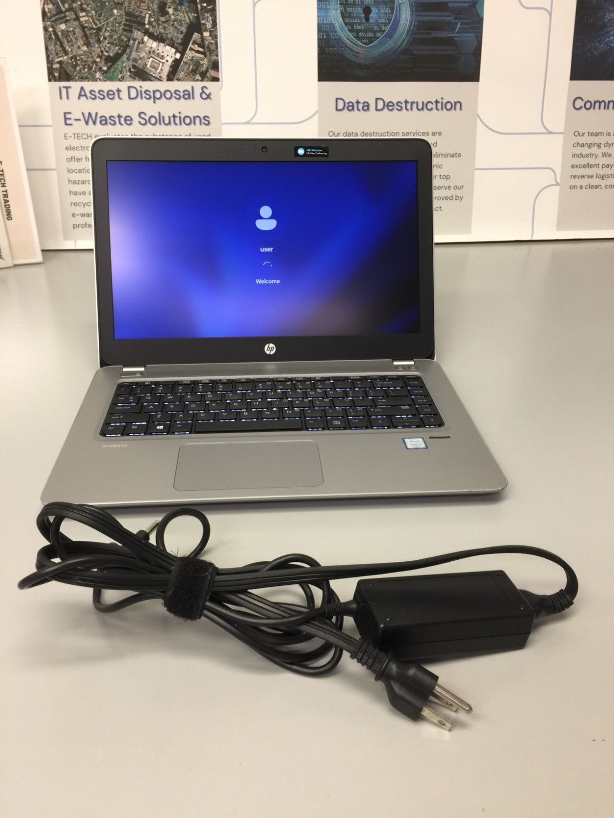 HP ProBook 440 G4 14″ Core i5 7th gen 2.50GHz, 8 GB RAM 256 GB SSD WIN 11 PRO