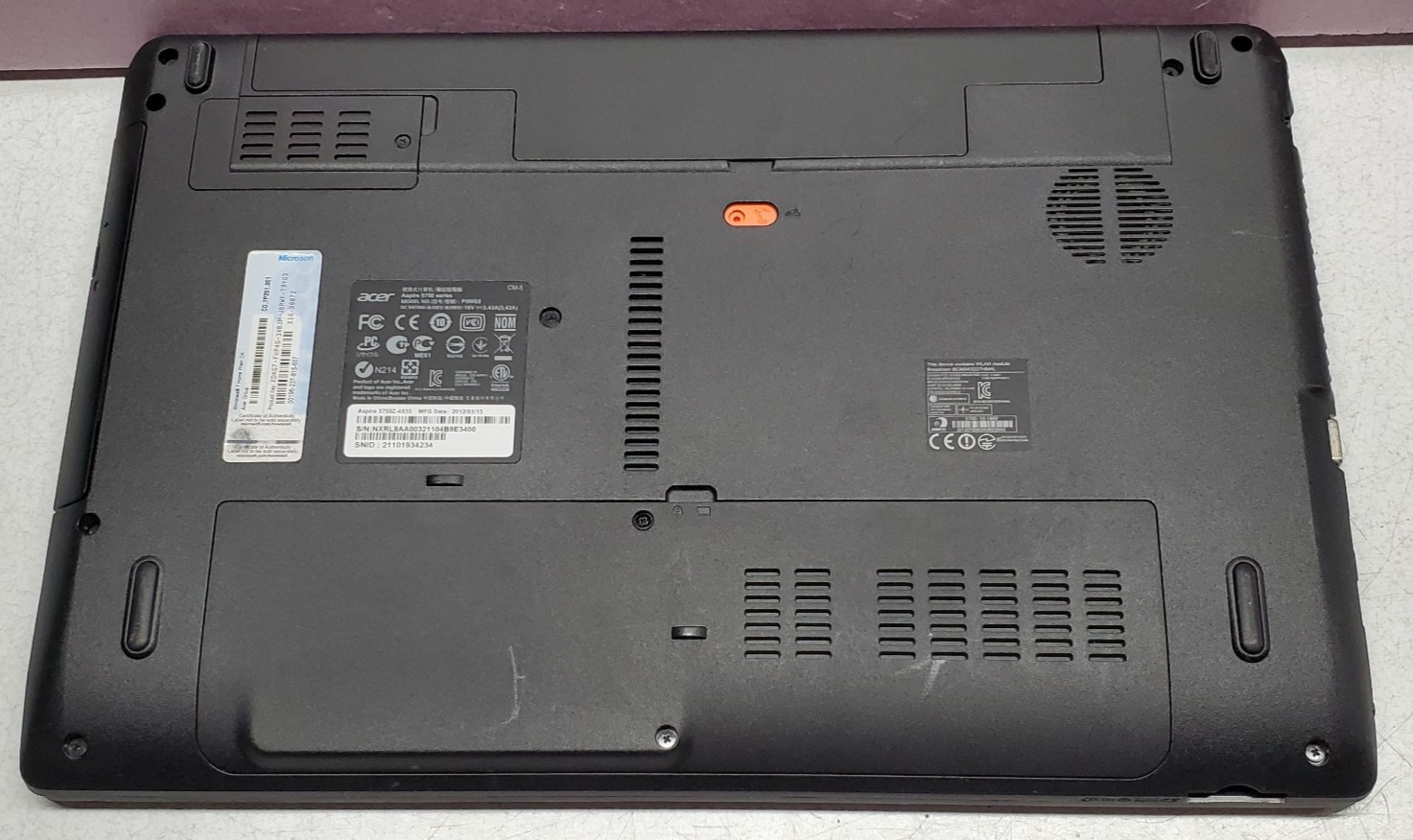 Acer Aspire 5750Z-4835 /Pentium B940 2.0GHz/8G Ram/250G SSD/Win7H
