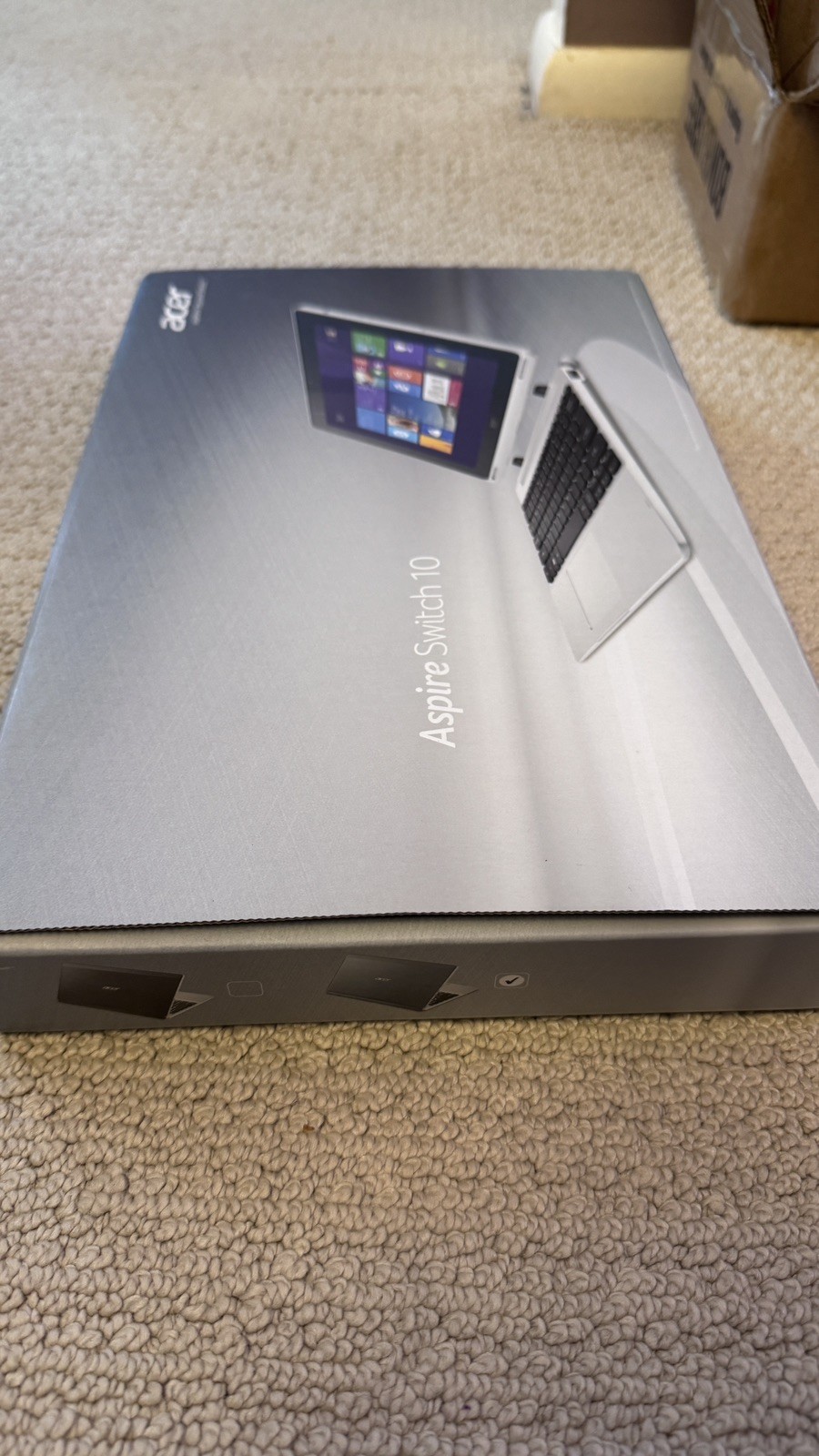 Acer Aspire Switch 10 10.1″ 2-in-1 Detachable Touch 2GB 64GB Win 8.1 in Gray