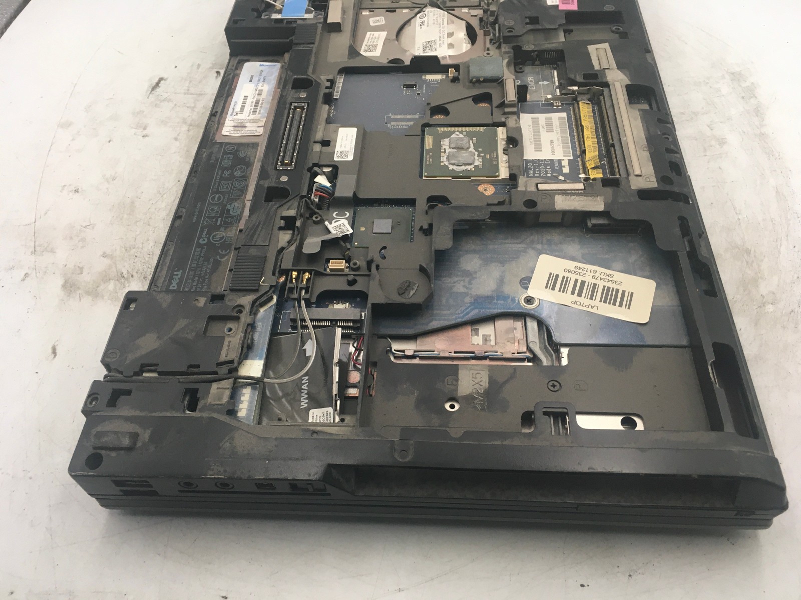 DELL INSPIRON 15 PP30LA – FOR PARTS/DRILLED MOBO – INTEL CORE 2 DUO – NO RAM -BB