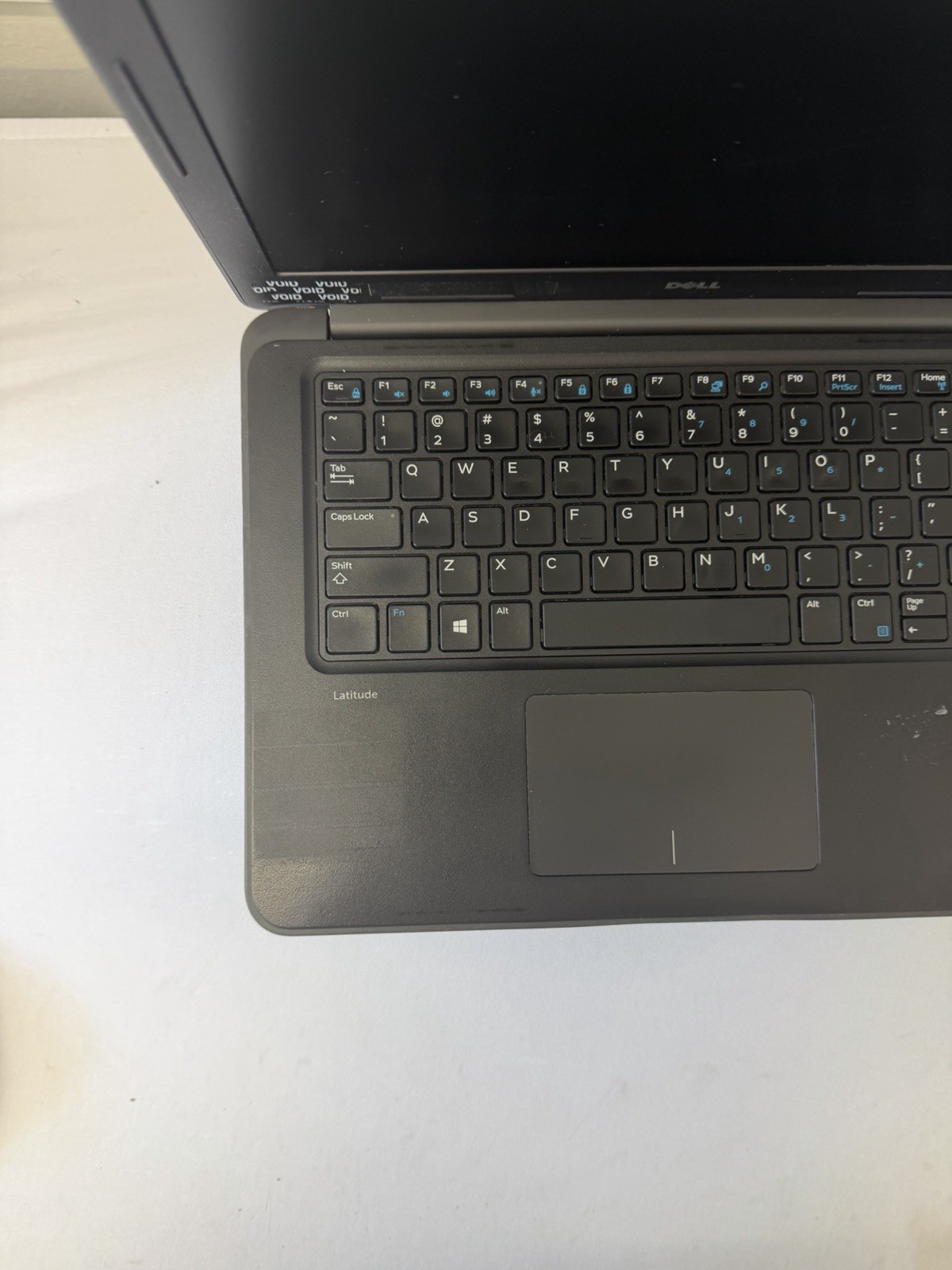 Dell Latitude 3380 Laptop – Good Screen – Intel i3-6006U – RAM 4GB – Read Des
