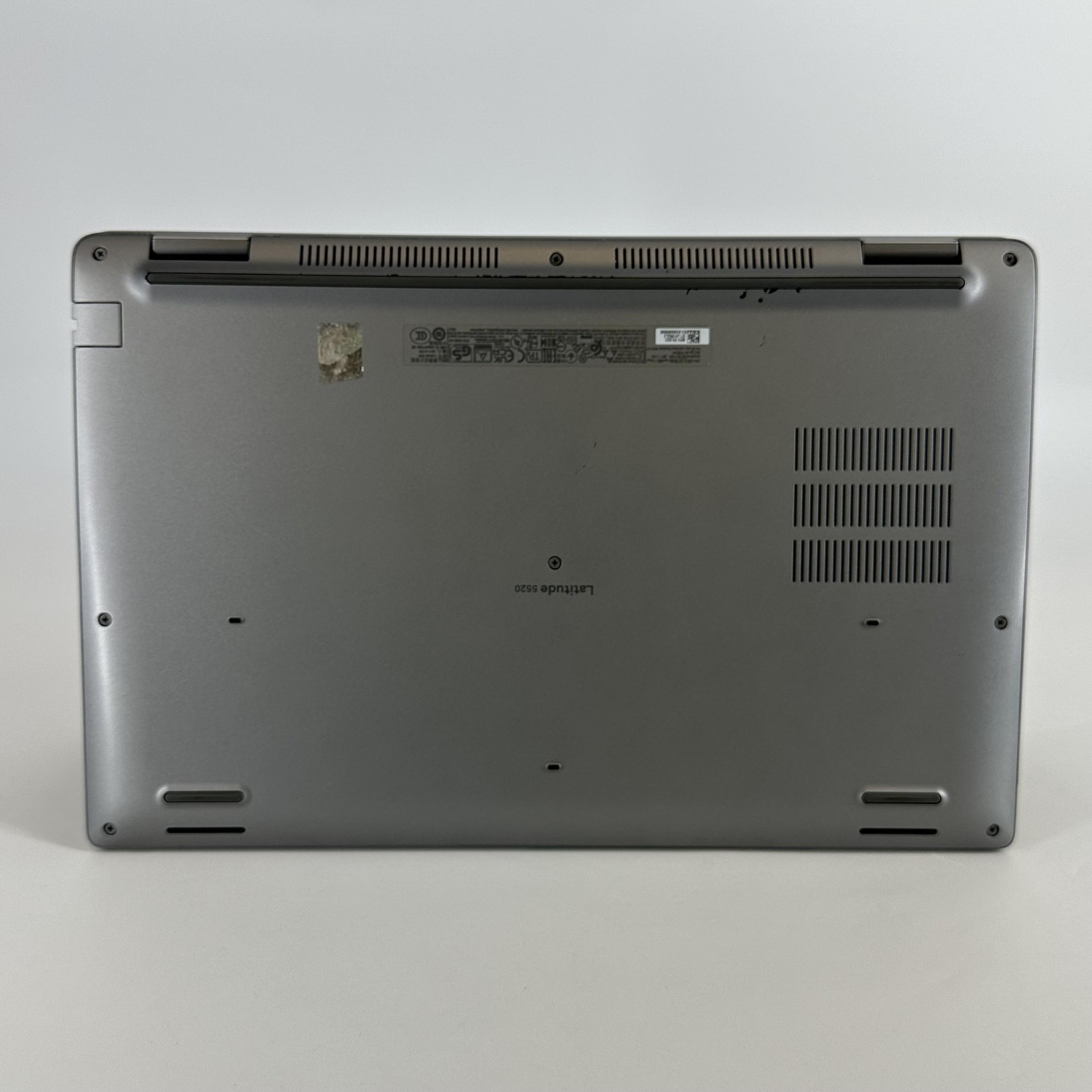 Dell Latitude 5520 15 FHD i7-1185G7 3.00GHz 16GB 256GB SSD Good – CHIPPED SCREEN