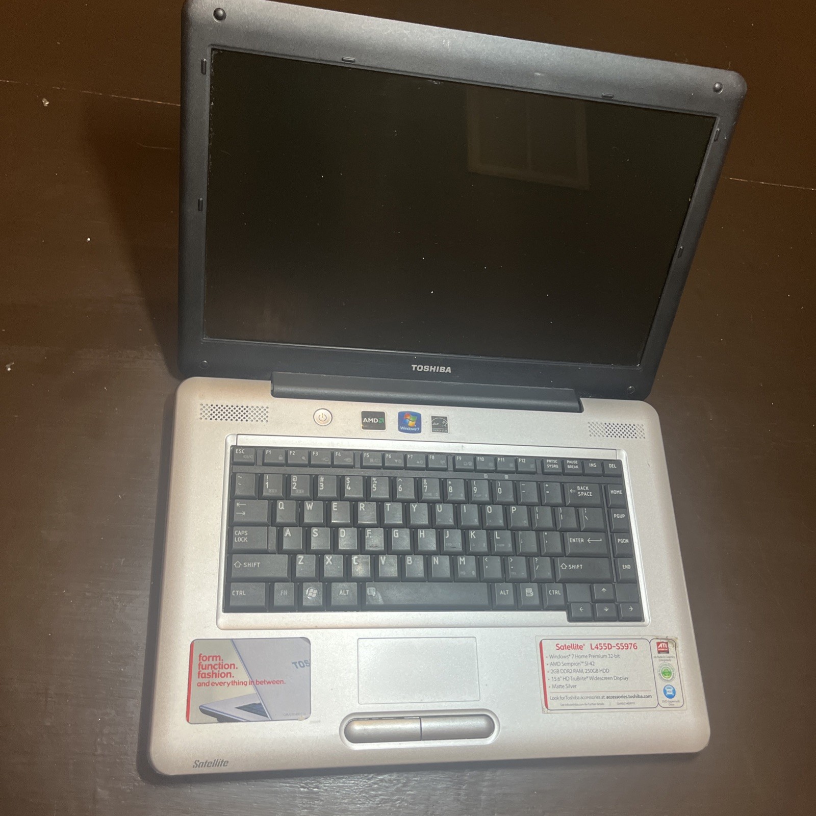Toshiba Satellite Labtop L455D-S5976 250 GB HDD Widescreen For Parts Only As Is