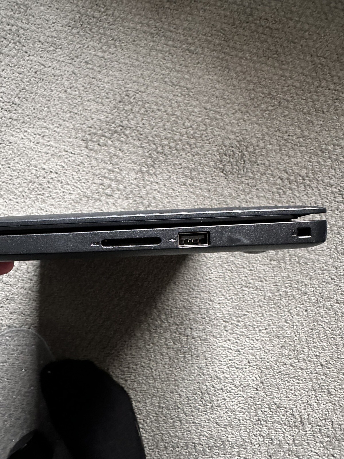 Dell Inspiron 3585 15.6 AMD Ryzen 3 2200U 2.5GHz 8GB Ram 256GB SSD Win 11 Home