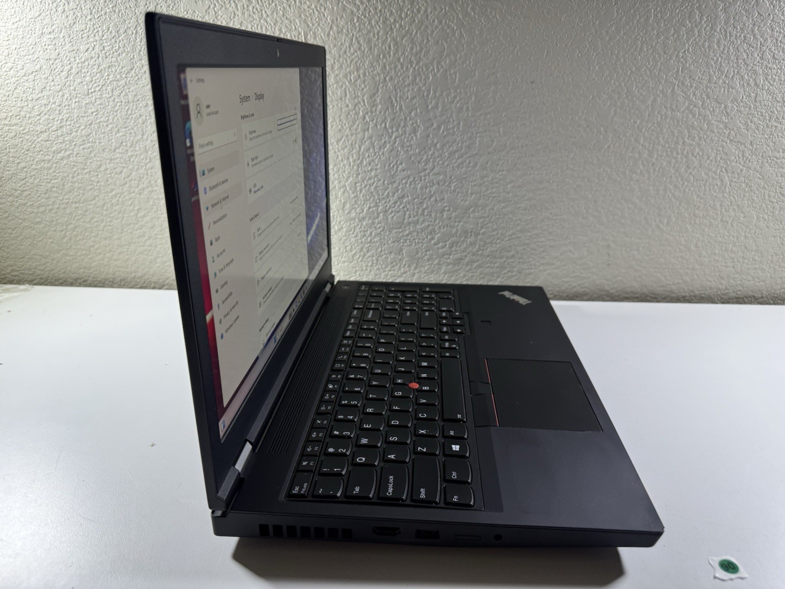 LENOVO THINKPAD P15 GEN 1 | CORE I7-10850H 512GB 16 GB RAM WIN 11 NVIDIA T1000