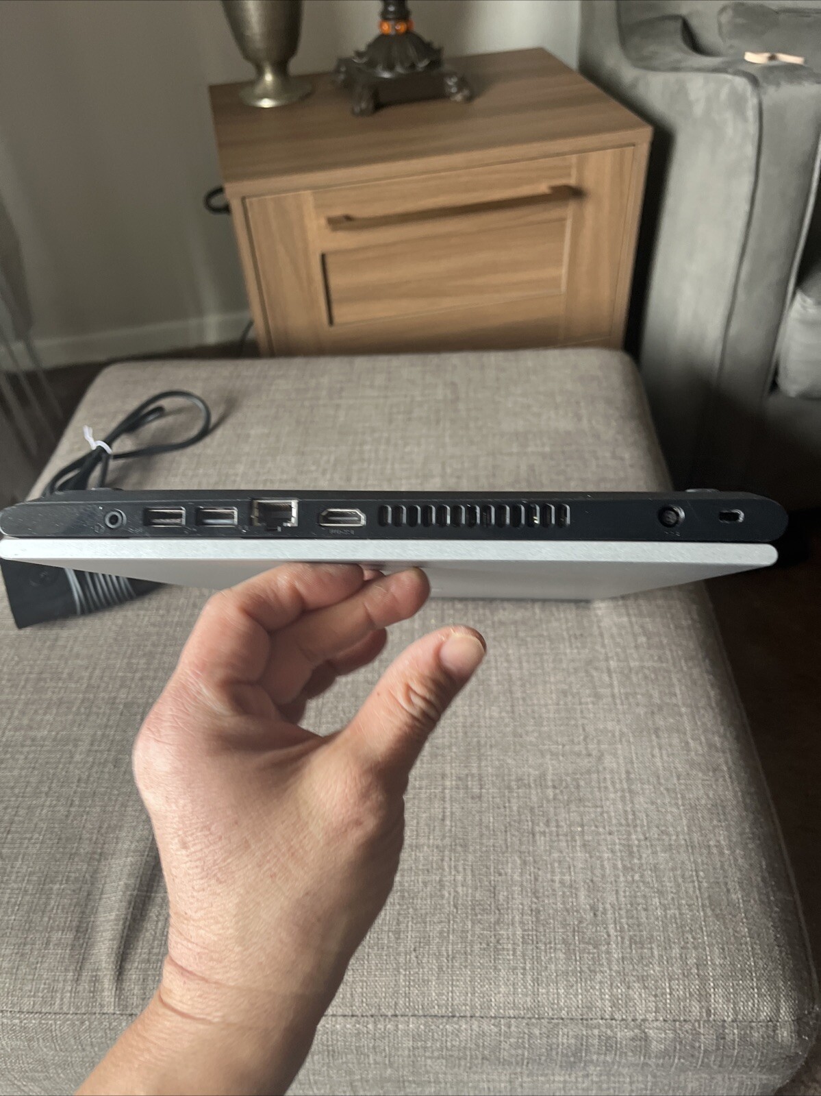 Dell Inspiron 3542 Intel i3-4005U 8GB RAM 500GB HDD 15.6″ Webcam Charger (READ)