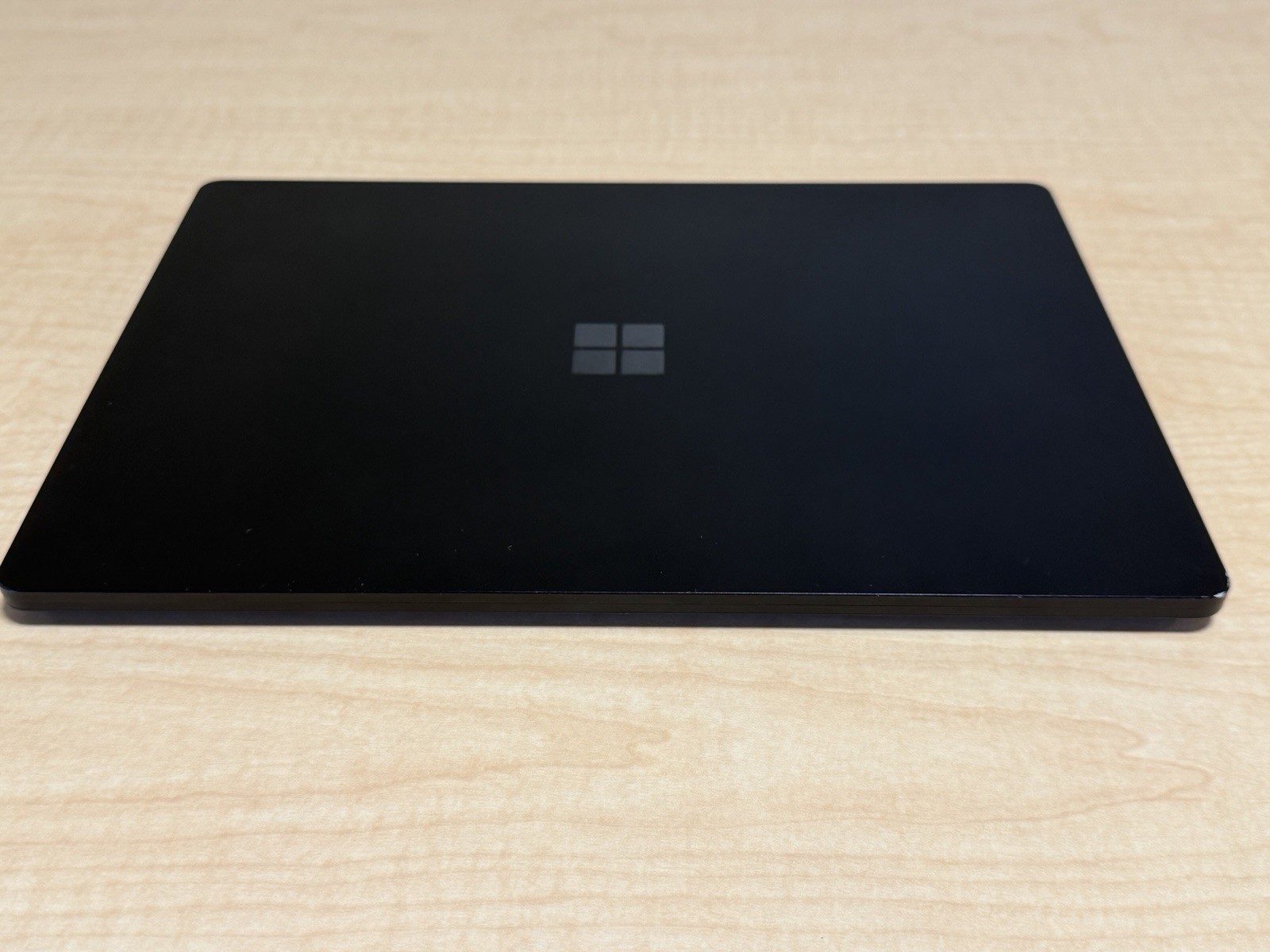 Microsoft Surface Laptop 3 13.5″ | i7-1065G7 | 16GB RAM | 256GB SSD | Used good