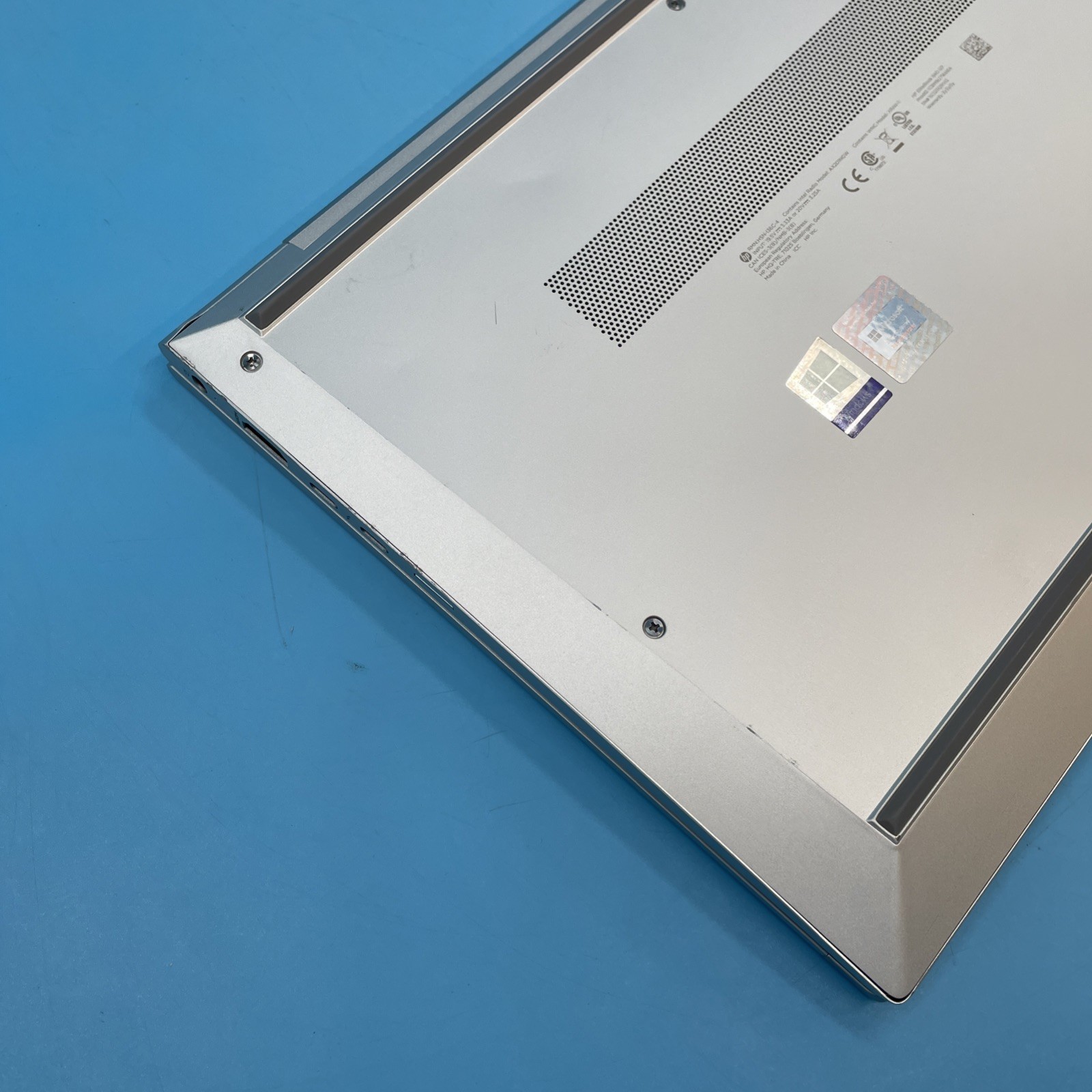 HP EliteBook 840 G7 | i7-10510U | 16GB RAM | 512GB SSD | WIN 11 PRO | 79% BATT