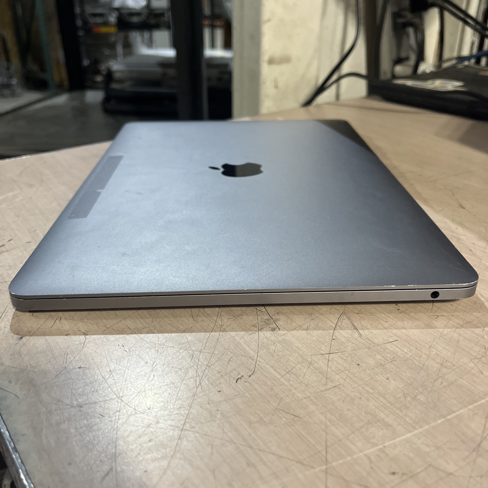 APPLE MACBOOK PRO 13″ MID-2017 CORE I5-7360U 2.3GHZ 8GB RAM NO HD /