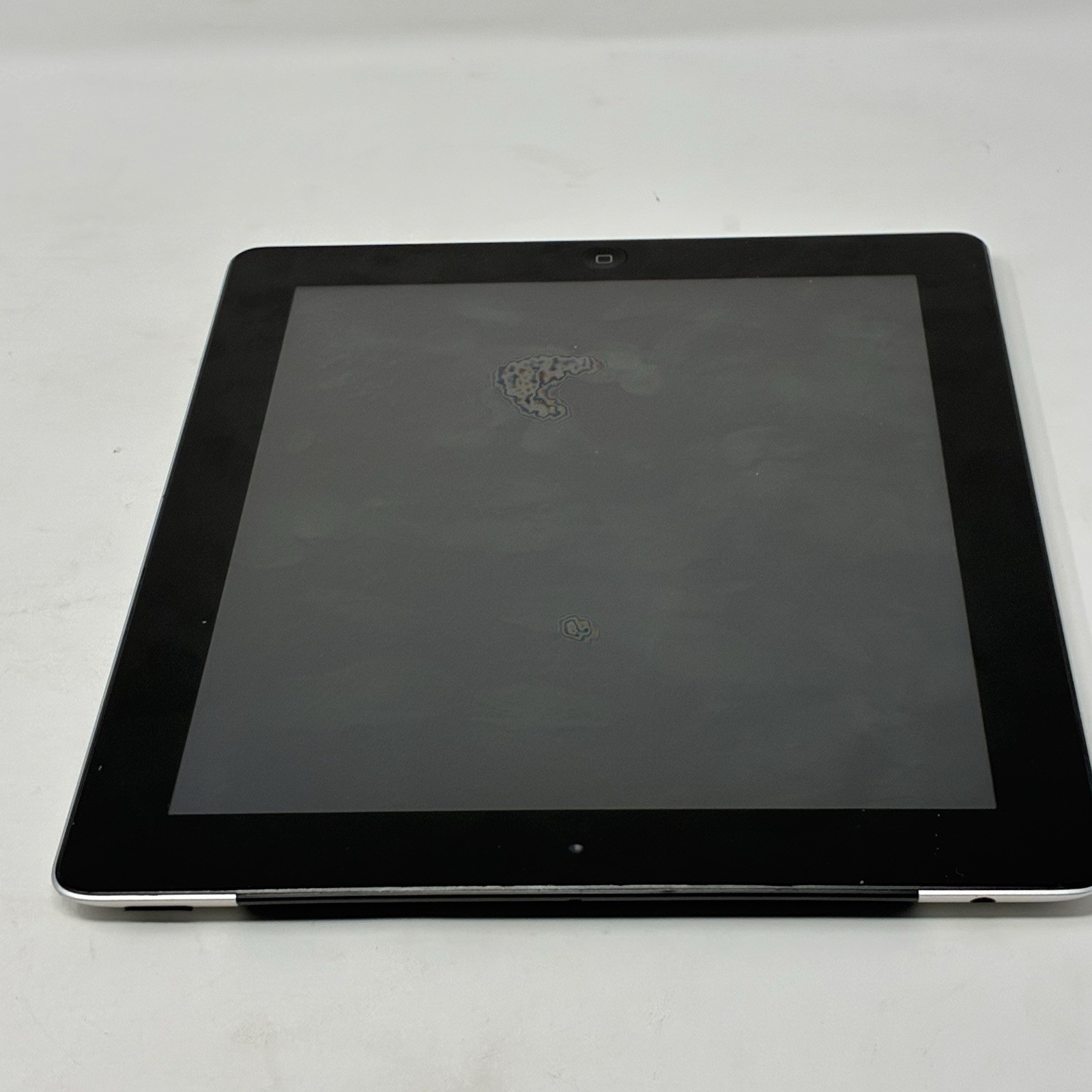 Apple iPad 64GB A1430 3rd Generation Silver – No Charger – No Physical Damage