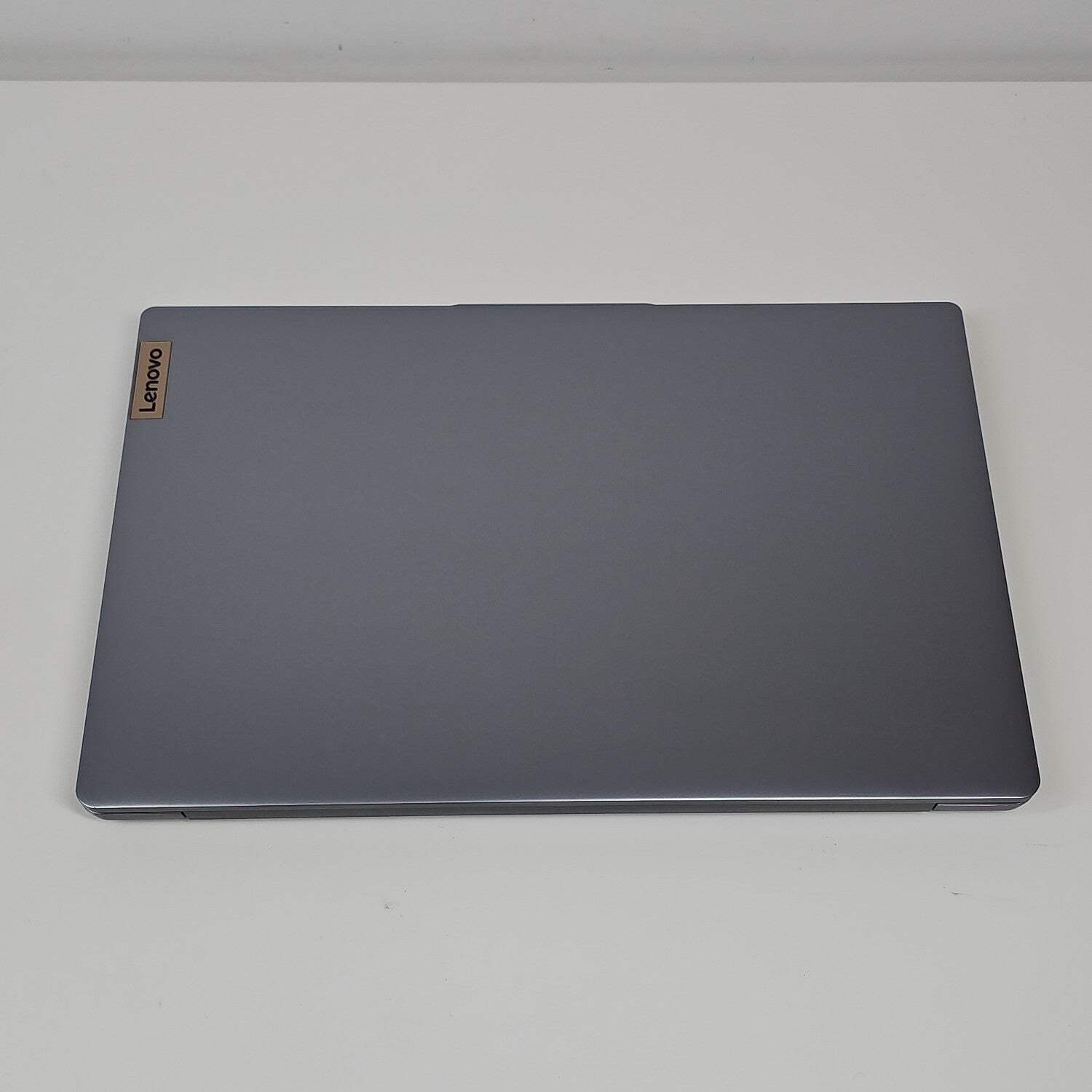 Lenovo IdeaPad 3 15ABR8 15.6″ Ryzen 7 5825U 2.0GHz 16GB RAM 512GB SSD