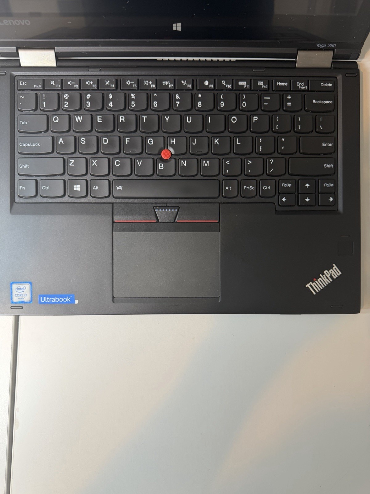 Lenovo ThinkPad Yoga 260 12.5” Touch Laptop i3-6100U 4GB RAM, 128GB SSD +Charger