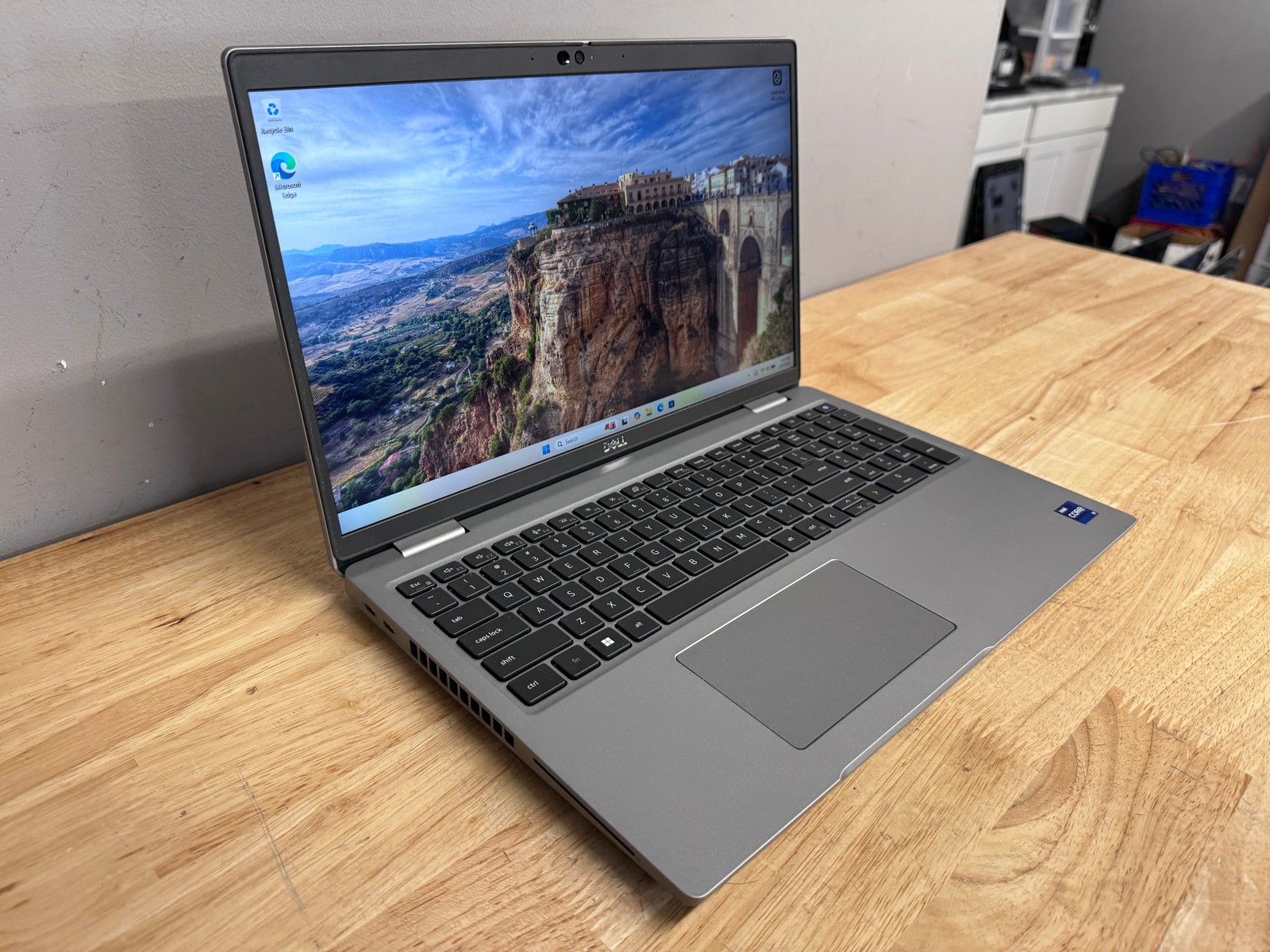 Dell Precision 3571 15.6” Laptop Intel Core i7, 512GB SSD, 16GB RAM, W11