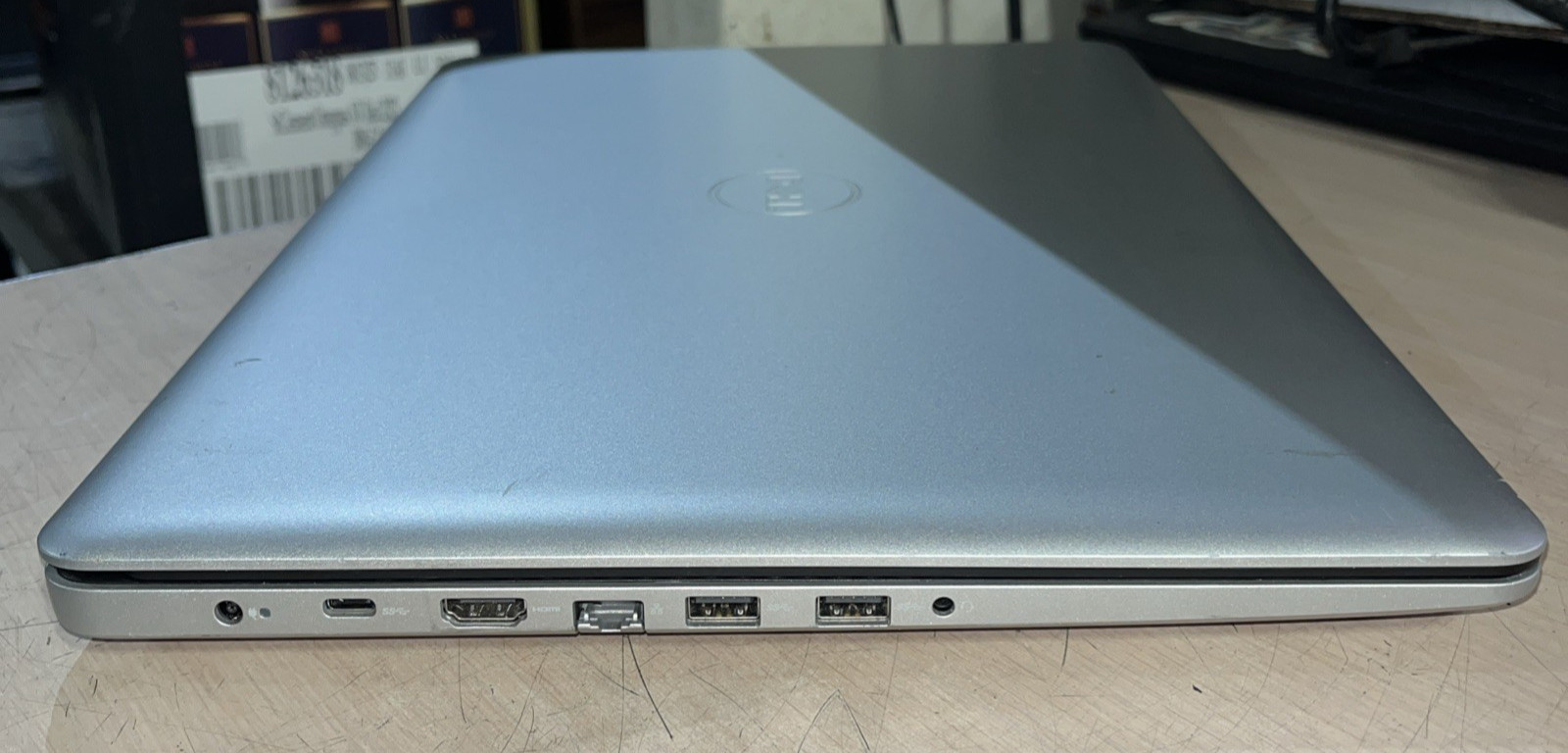 DELL INSPIRON 3793 INTEL CORE I7-1065G7 16GB RAM NO HD
