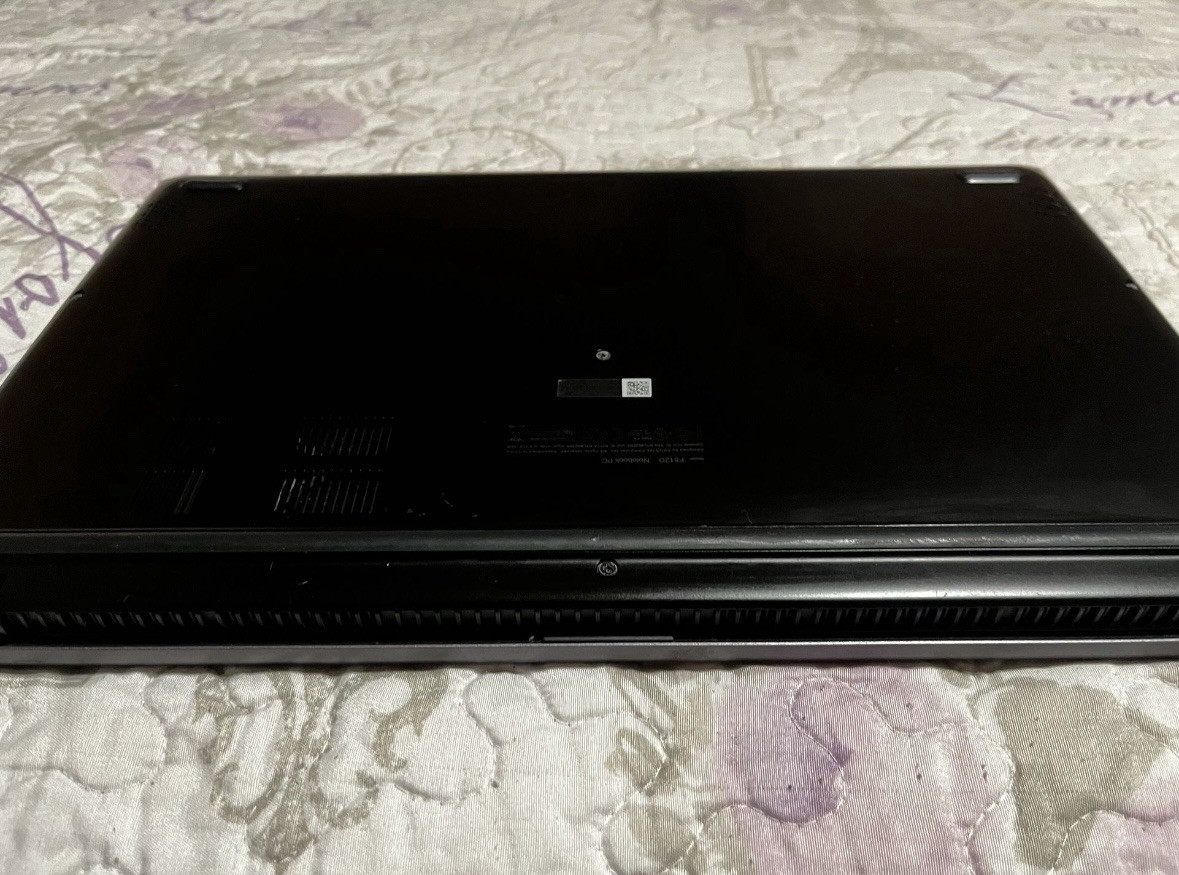 Asus VivoBook 15 F512D Ryzen 7 3700U, 8 GB Ram, 512GB HD Pow