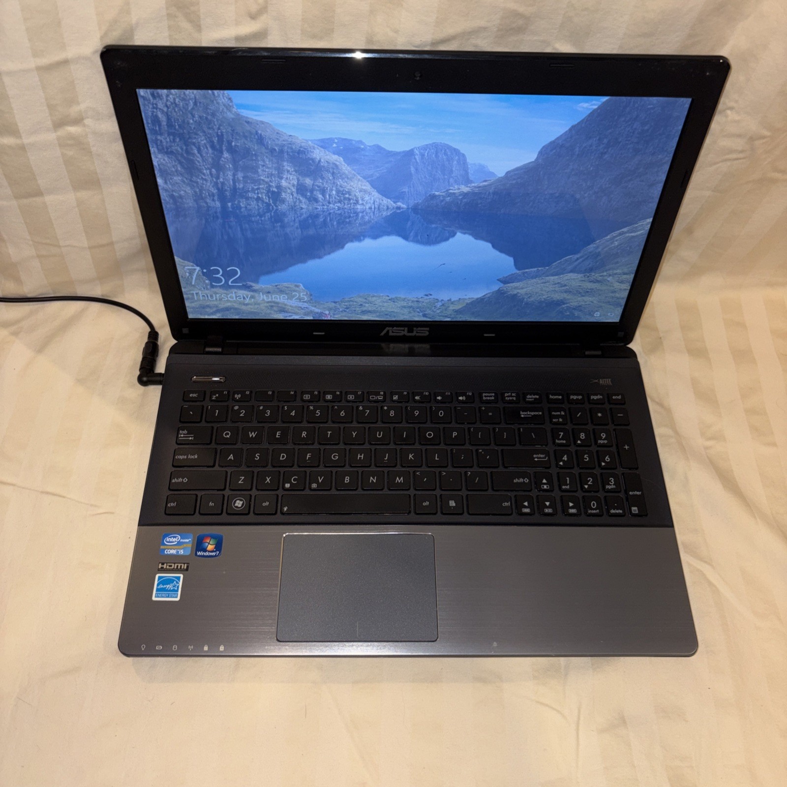 Asus U57A Laptop Intel Core i5 2450M 2.5GHz 6GB RAM 750GB HDD Win 10 Home