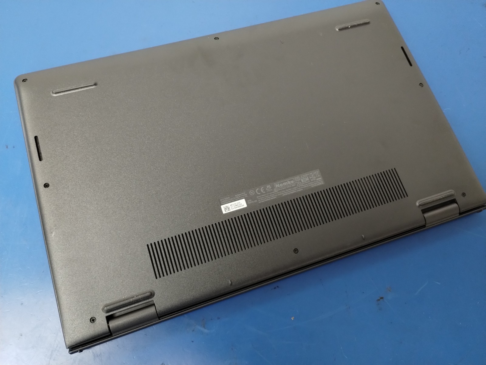 DELL 15 DC15255 G8MK9, AMD Ryzen 7 7730U, 2.00 GHz, 16 GB RAM 512 GB NVMe SSD