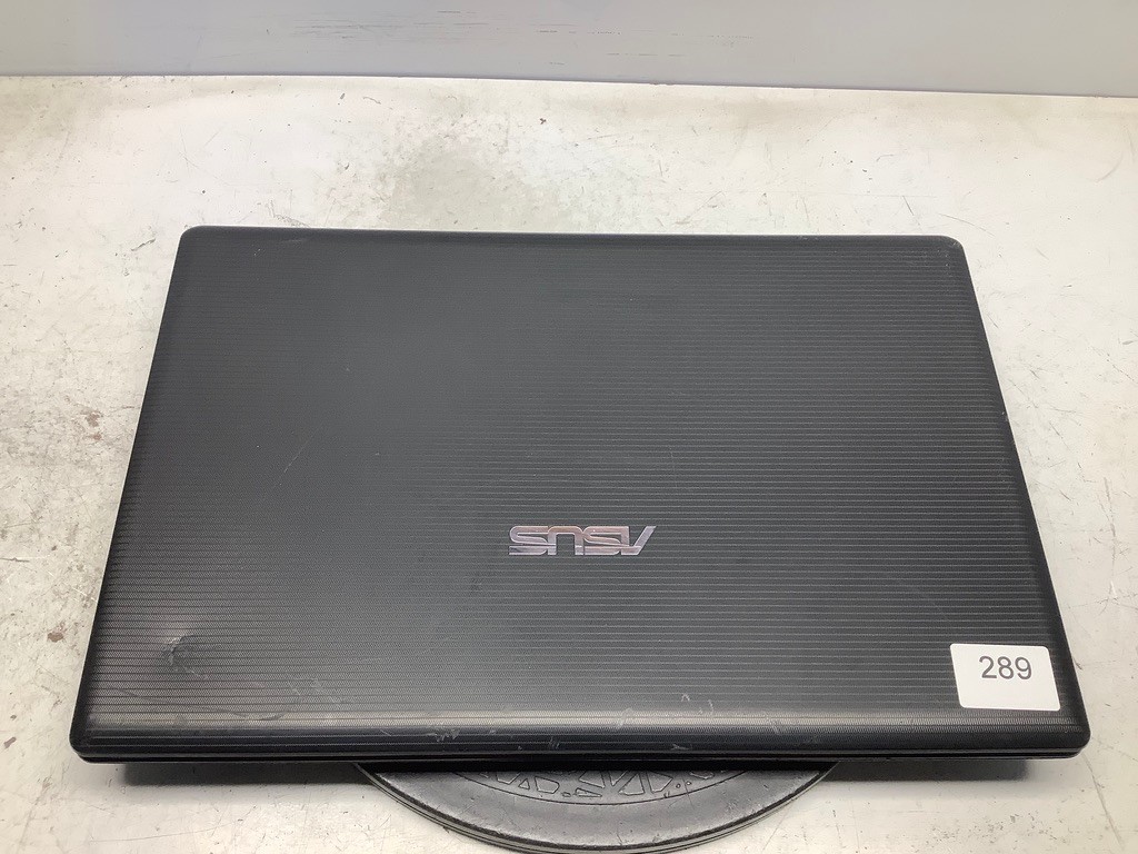 Asus X55A-DS91 Intel Pentium 2020M 2.4GHz 4 GB NO HDD